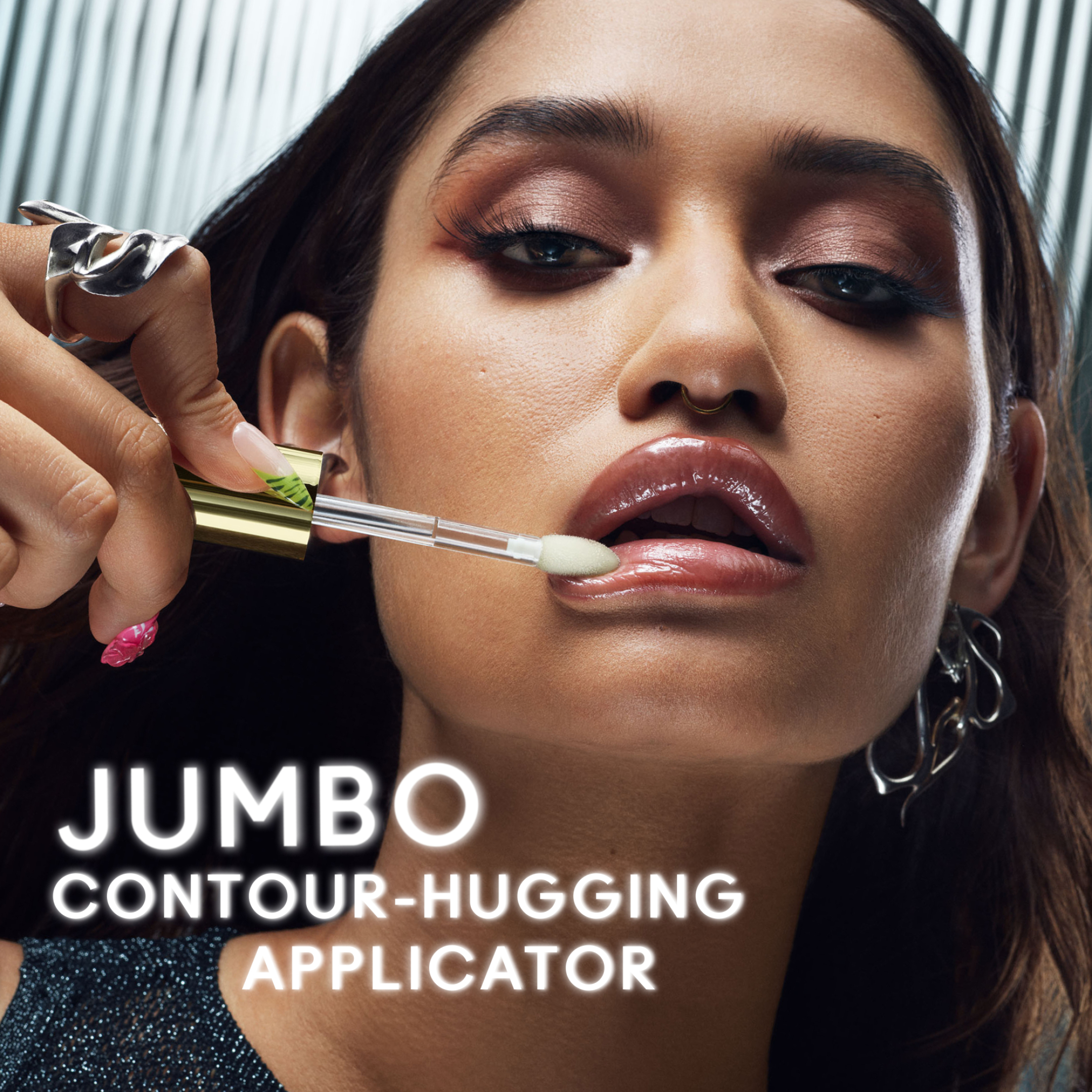 LIPGLASS BLOW PLUMPING OIL 4