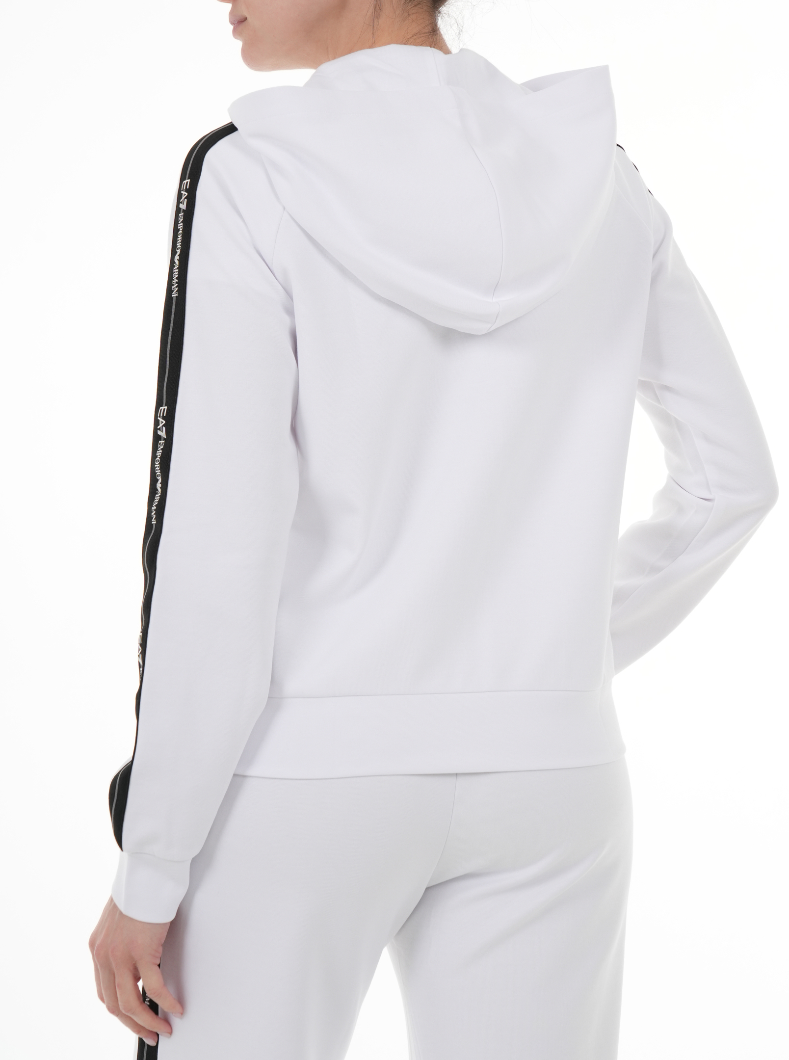 ΓΥΝΑΙΚΕΙΑ ΖΑΚΕΤΑ 2