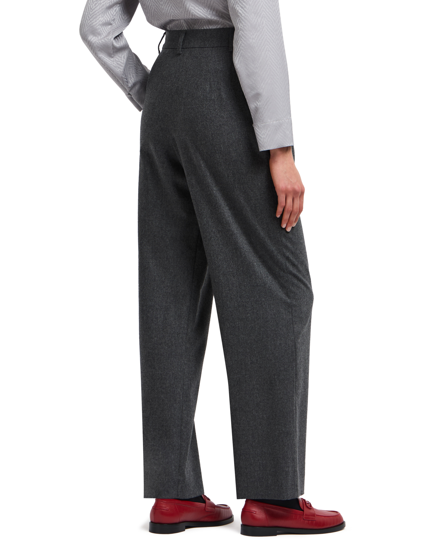 ΓΥΝΑΙΚΕΙΟ ΜΑΛΛΙΝΟ ΠΑΝΤΕΛΟΝΙ 2