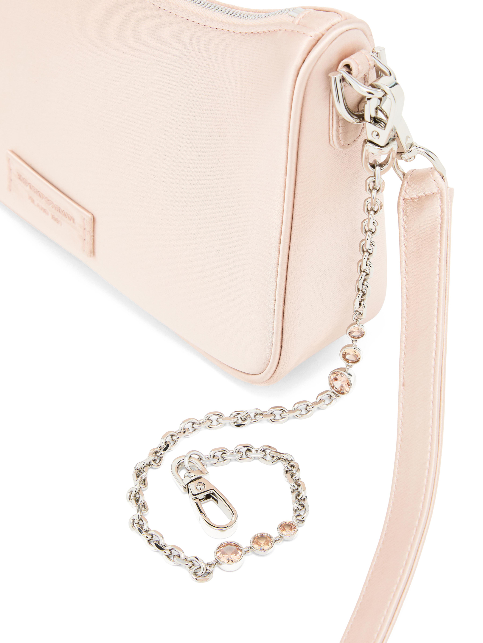 ΓΥΝΑΙΚΕΙΑ ΤΣΑΝΤΑ ΩΜΟΥ 3