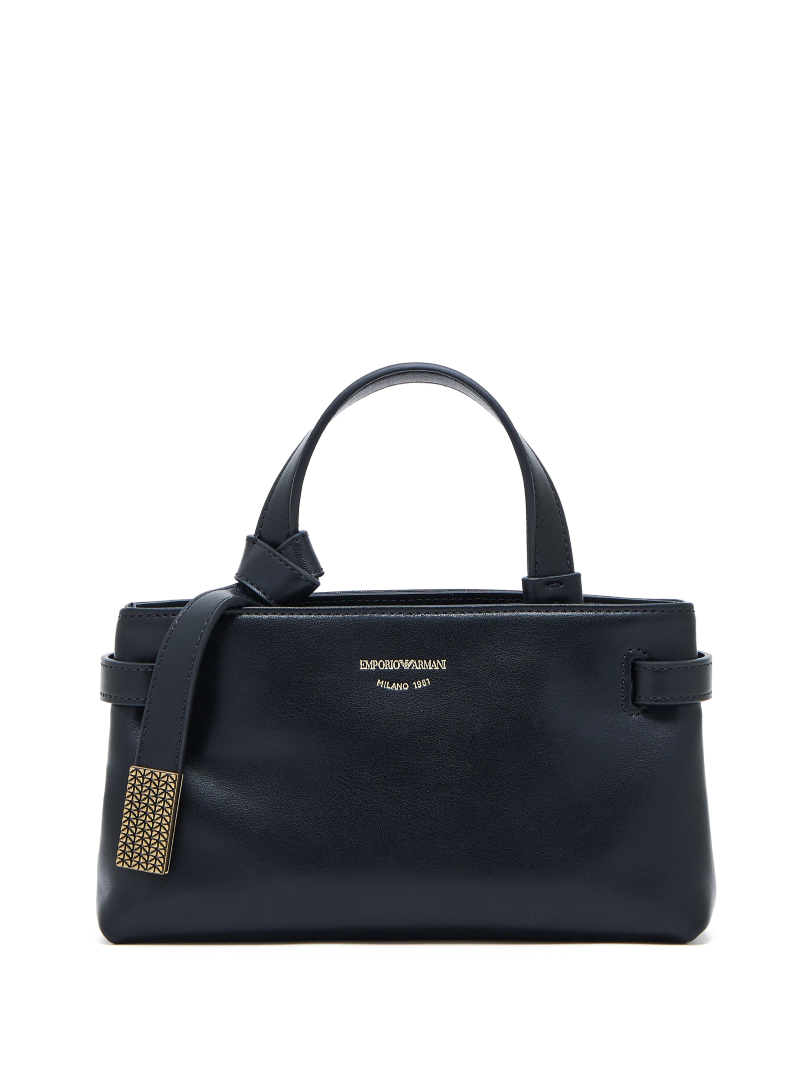 ΓΥΝΑΙΚΕΙΑ ΤΣΑΝΤΑ ΧΕΙΡΟΣ 0