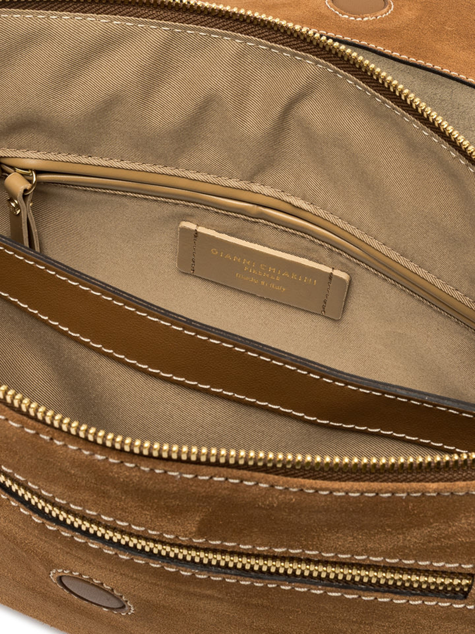 ΓΥΝΑΙΚΕΑΙ ΤΣΑΝΤΑ ΧΙΑΣΤΙ THREE 2