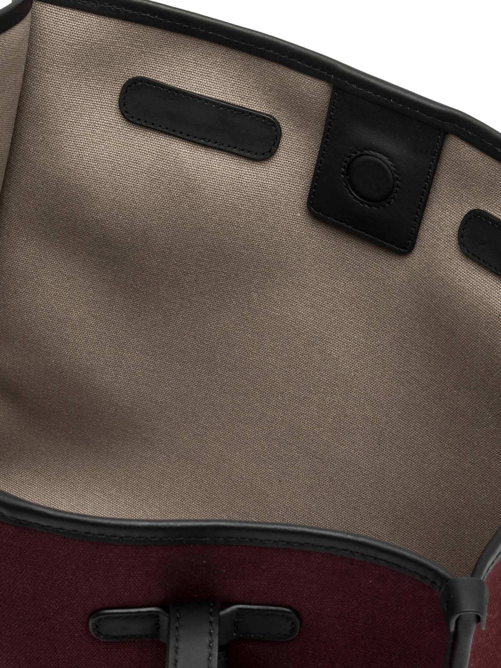 ΓΥΝΑΙΚΕΙΑ ΤΣΑΝΤΑ ΩΜΟΥ 2