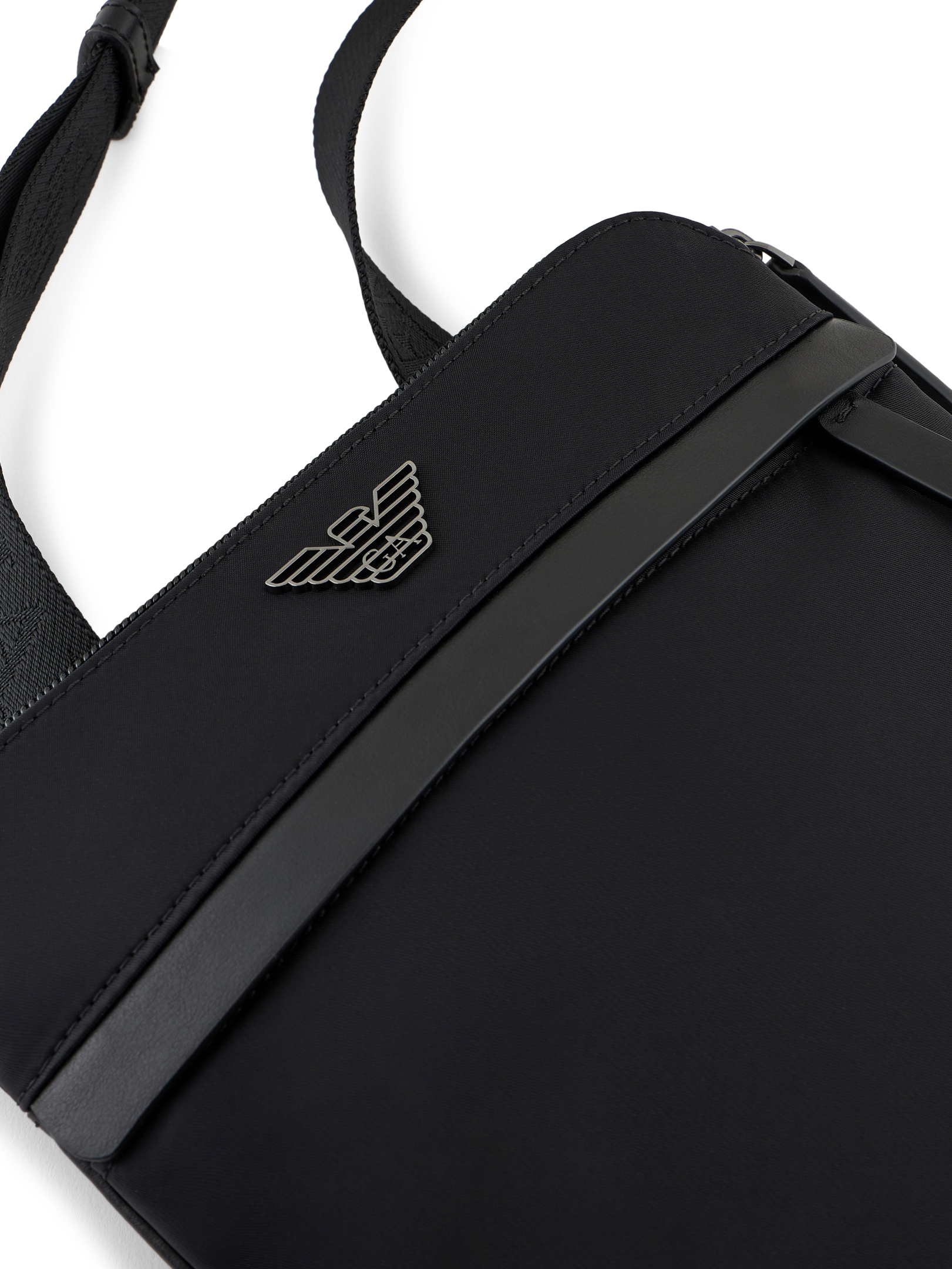 ΑΝΔΡΙΚΗ ΤΣΑΝΤΑ ΧΙΑΣΤΙ 4