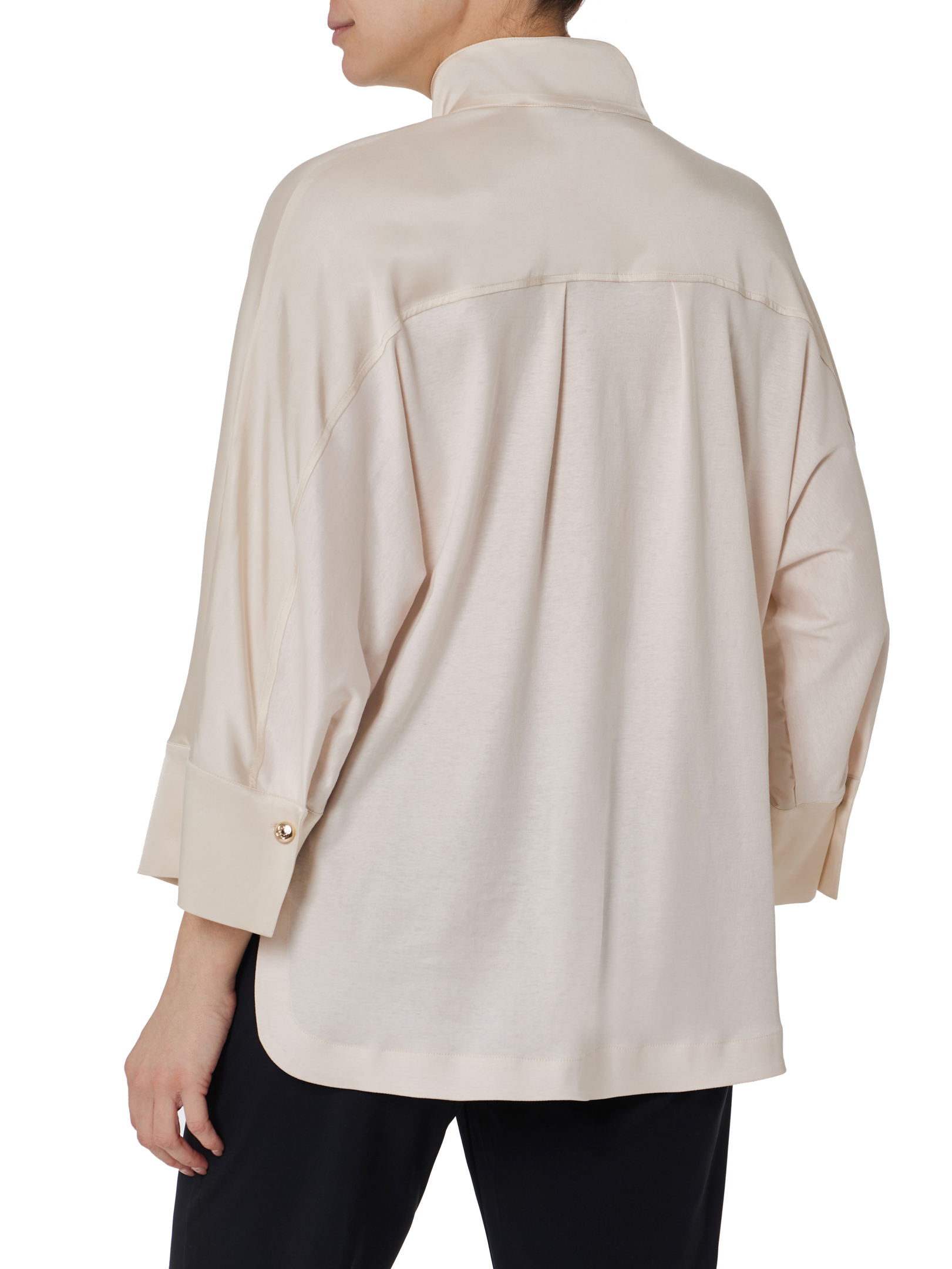 ΓΥΝΑΙΚΕΙΟ ΠΟΥΚΑΜΙΣΟ 2