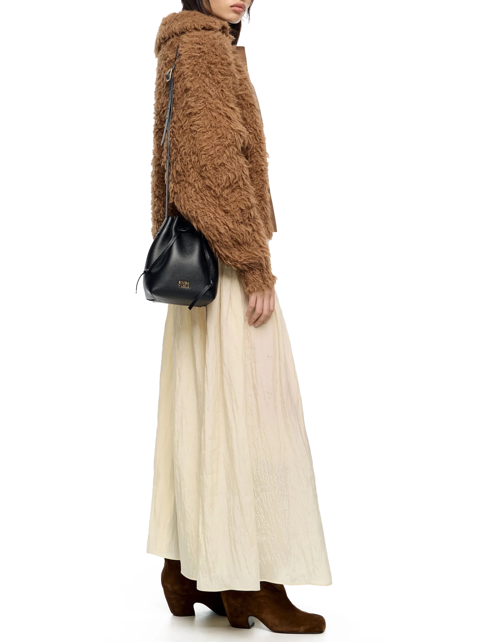 ΓΥΝΑΙΚΕΙΑ ΤΣΑΝΤΑ ΧΙΑΣΤΙ 2