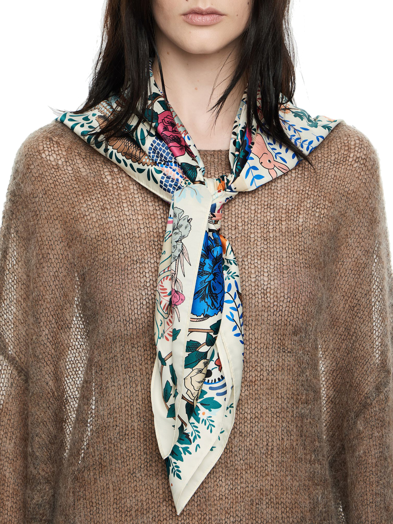 ΓΥΝΑΙΚΕΙΟ ΦΟΥΛΑΡΙ 1