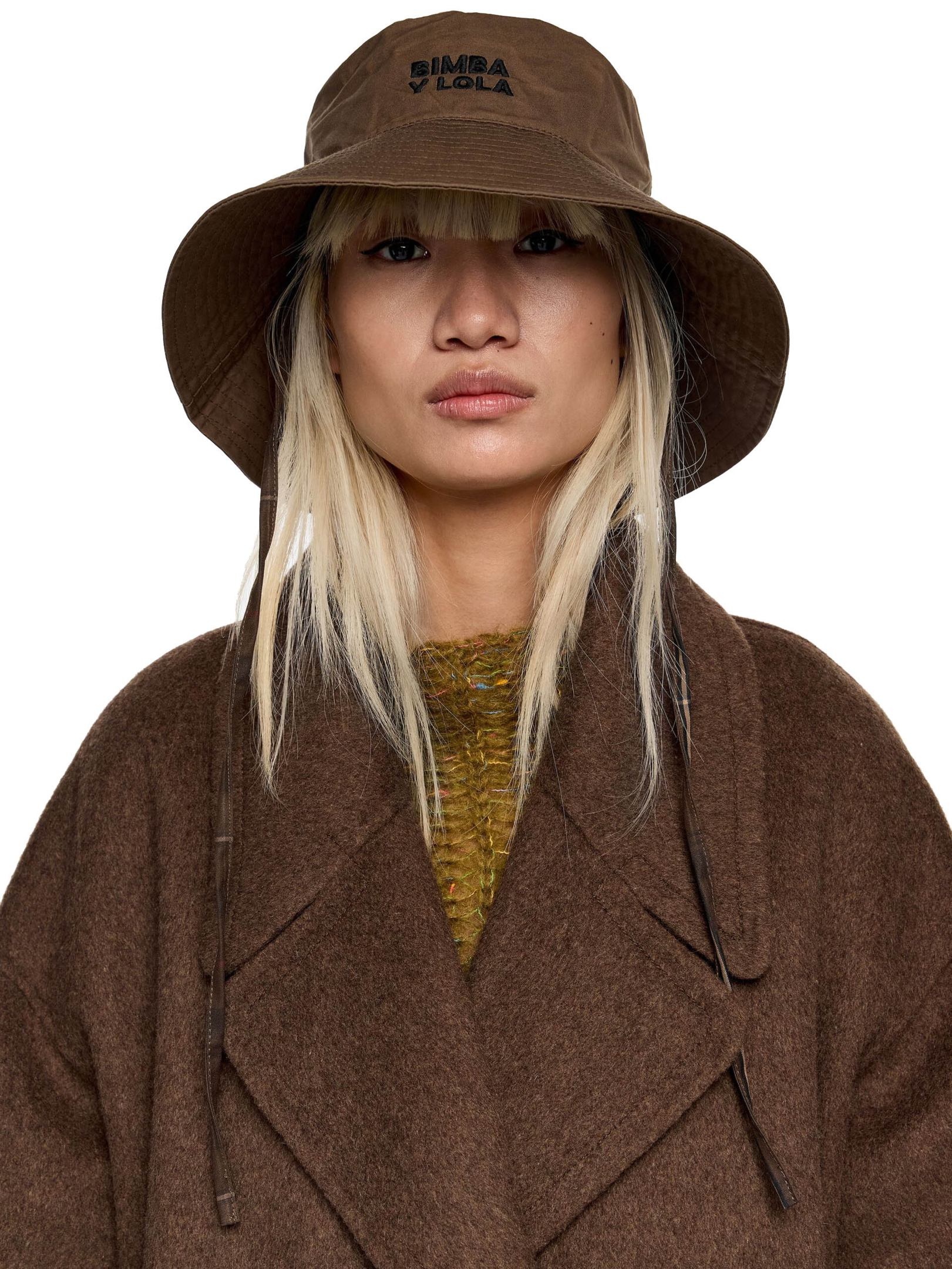 ΓΥΝΑΙΚΕΙΟ ΚΑΠΕΛΟ 1