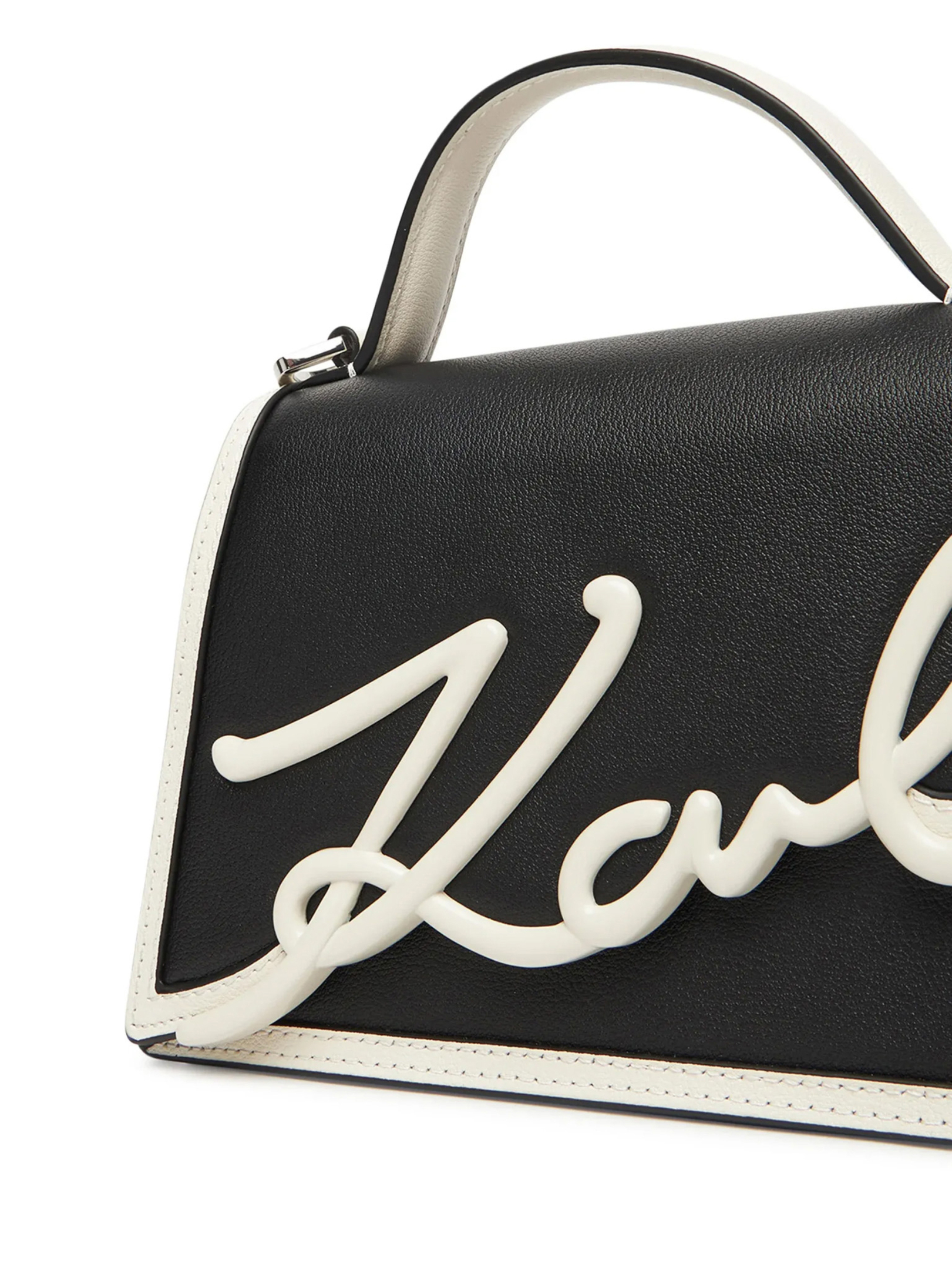 ΓΥΝΑΙΚΕΙΑ ΤΣΑΝΤΑ ΧΙΑΣΤΙ 2