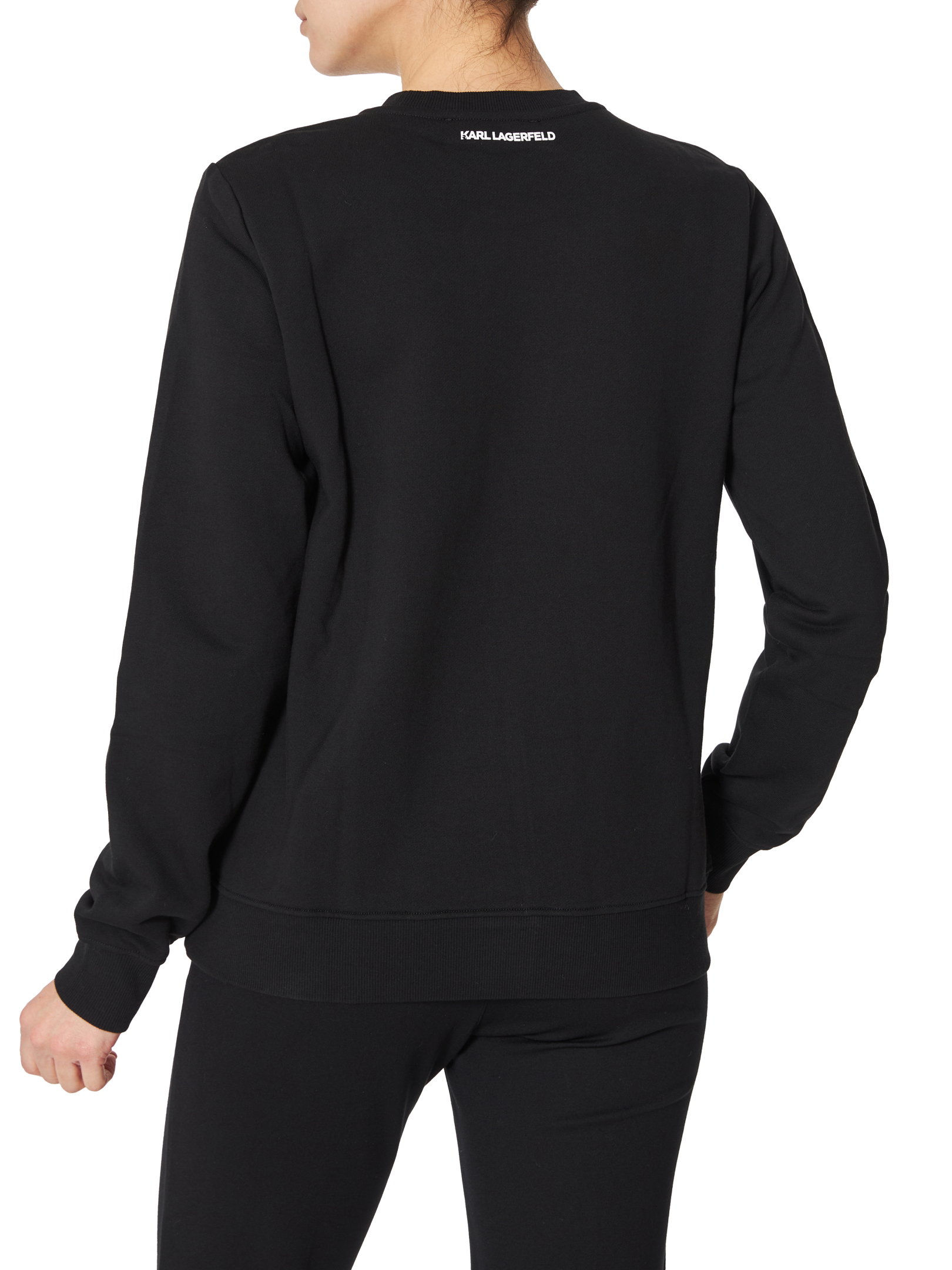 ΓΥΝΑΙΚΕΙΟ ΦΟΥΤΕΡ 2