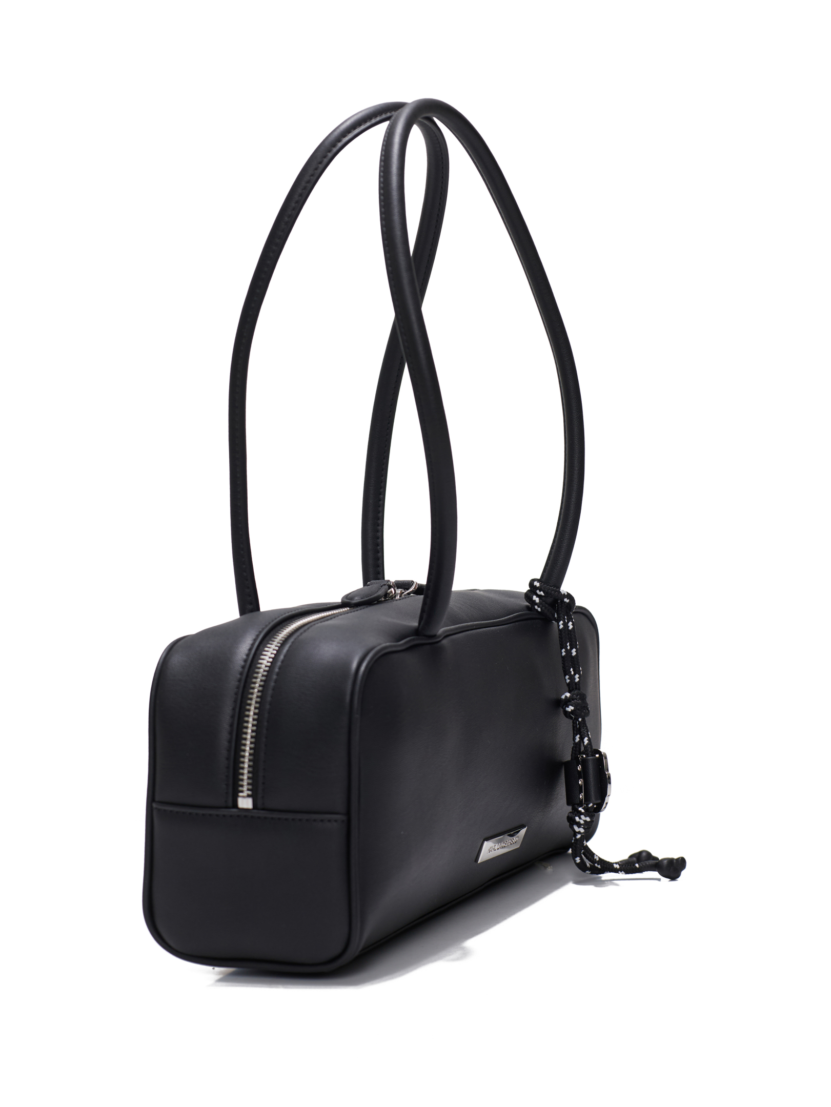 ΓΥΝΑΙΚΕΙΑ ΤΣΑΝΤΑ ΩΜΟΥ  2