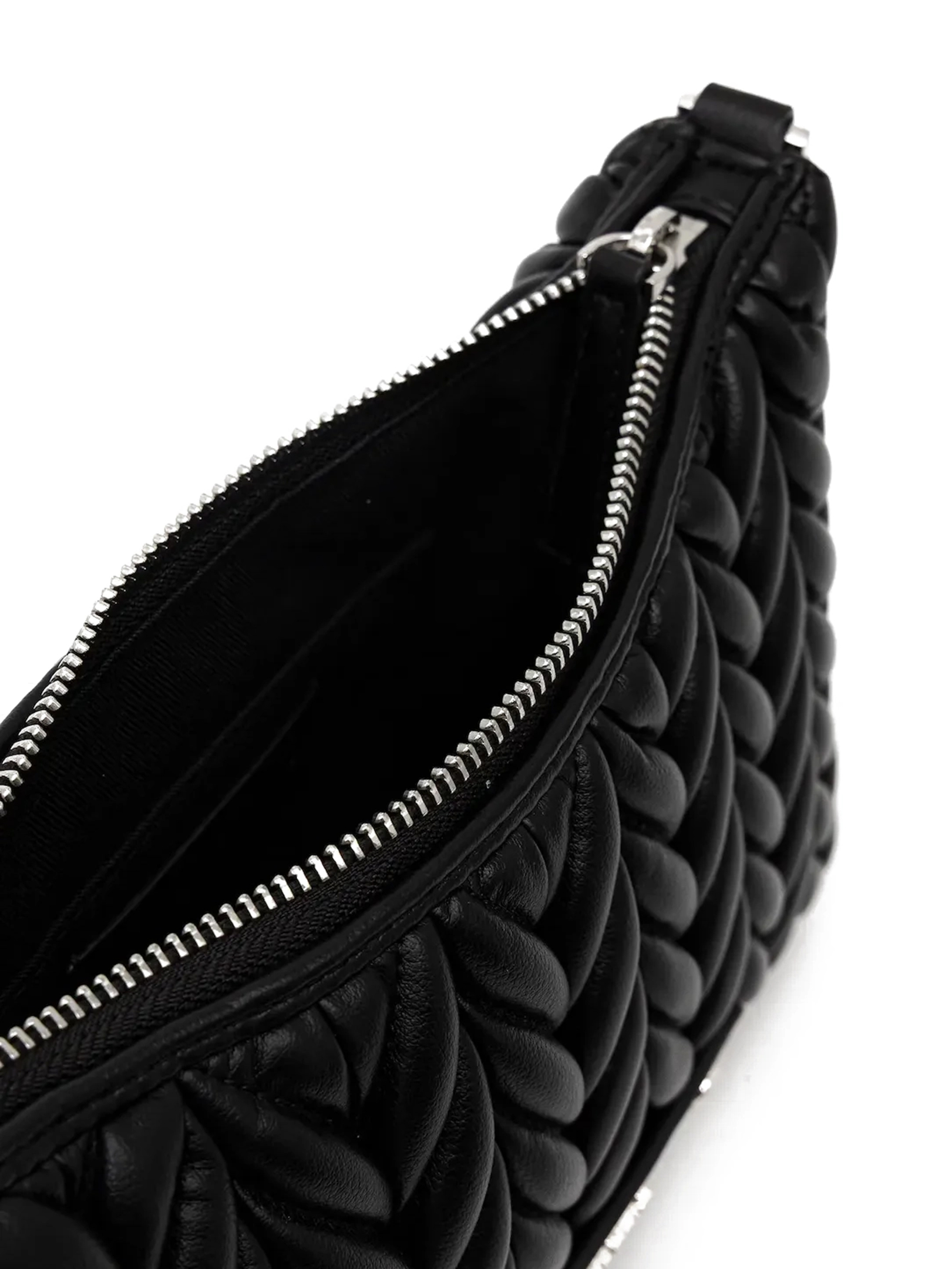 ΓΥΝΑΙΚΕΙΑ ΤΣΑΝΤΑ ΧΙΑΣΤΙ  1