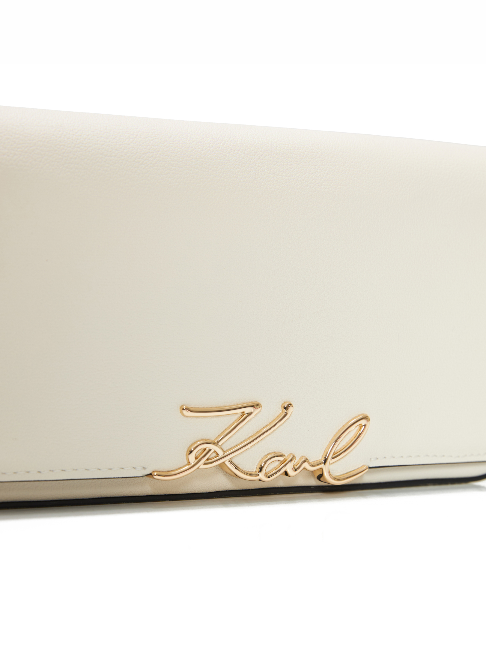 ΓΥΝΑΙΚΕΙΑ ΤΣΑΝΤΑ ΩΜΟΥ  3