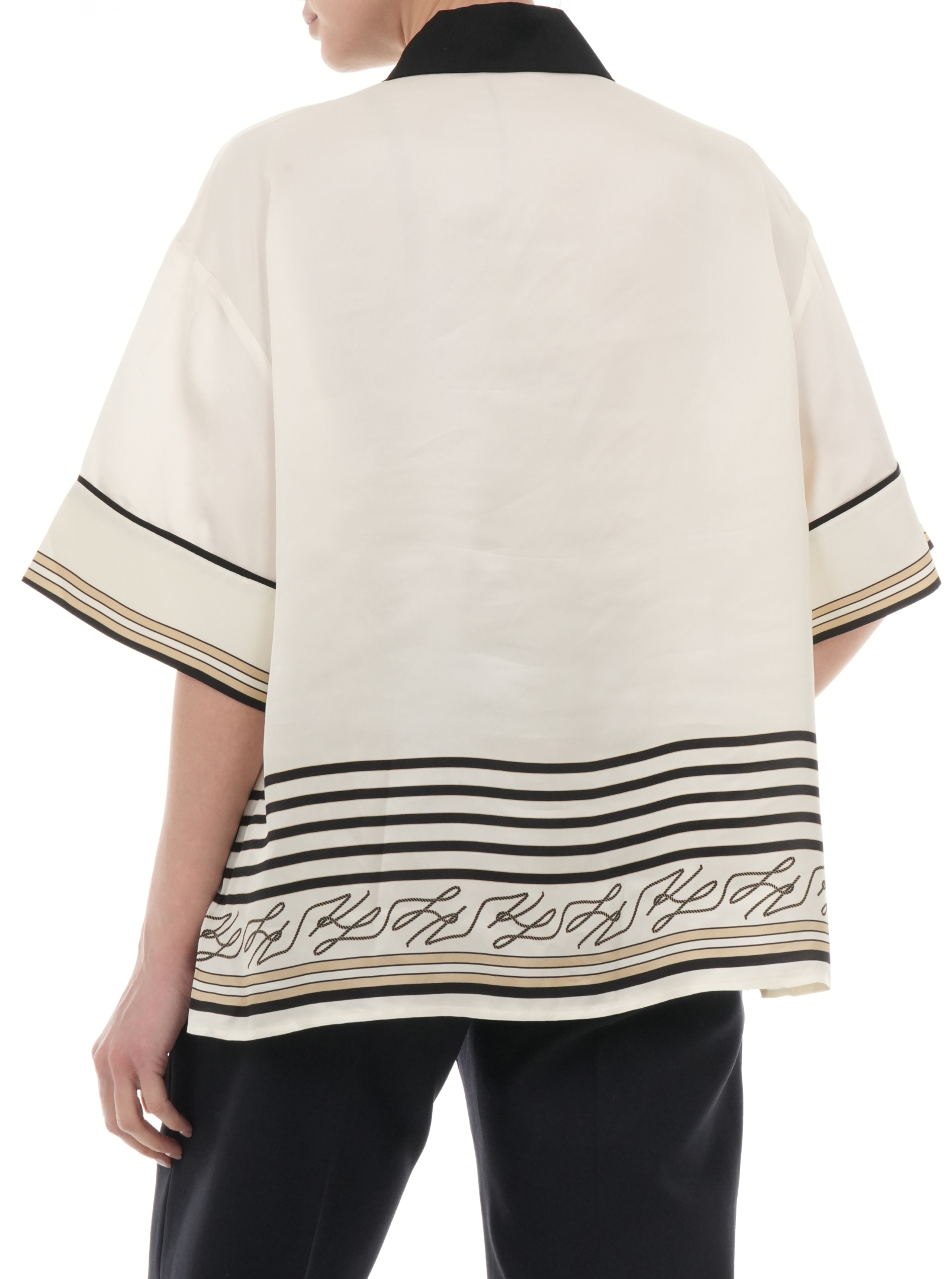 ΓΥΝΑΙΚΕΙΟ ΠΟΥΚΑΜΙΣΟ  2