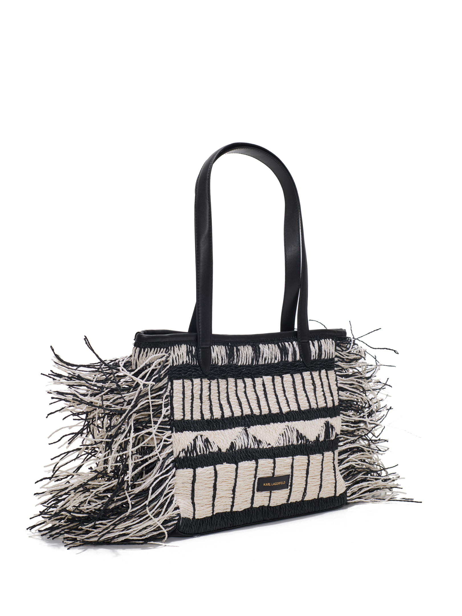 ΓΥΝΑΙΚΕΙΑ ΤΣΑΝΤΑ ΩΜΟΥ  2