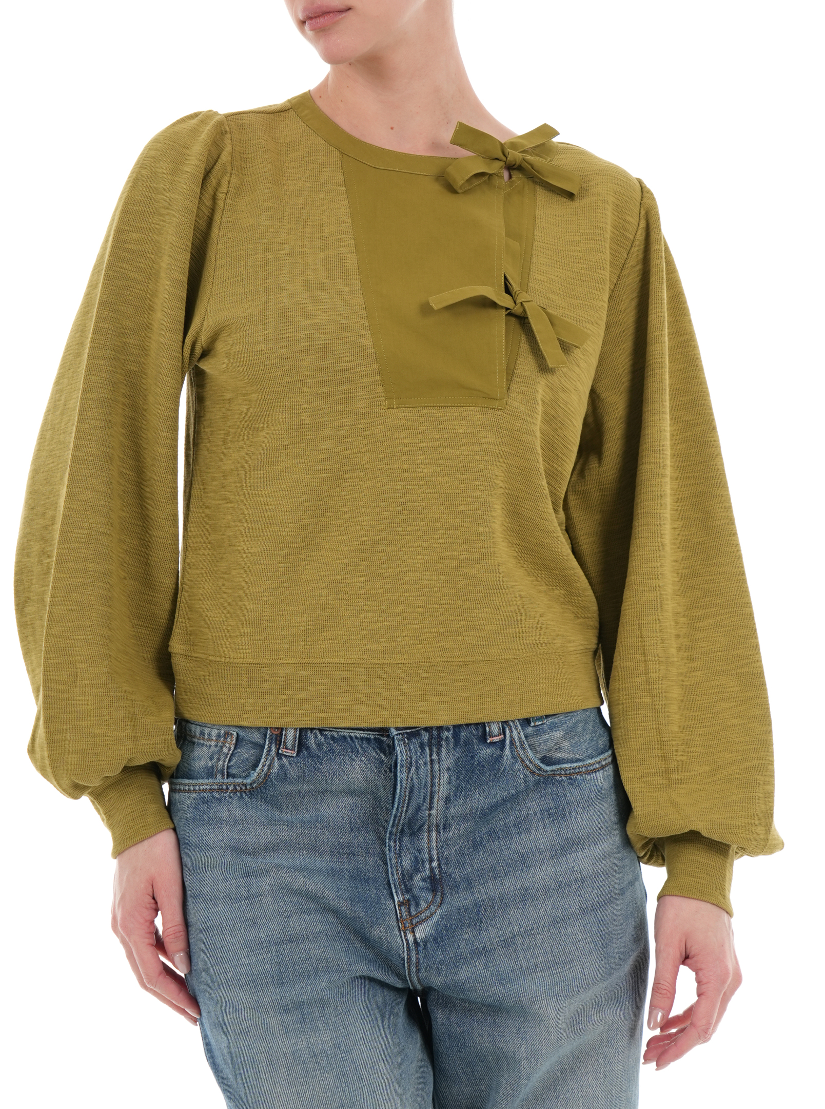 ΓΥΝΑΙΚΕΙΟ ΠΟΥΛΟΒΕΡ 1