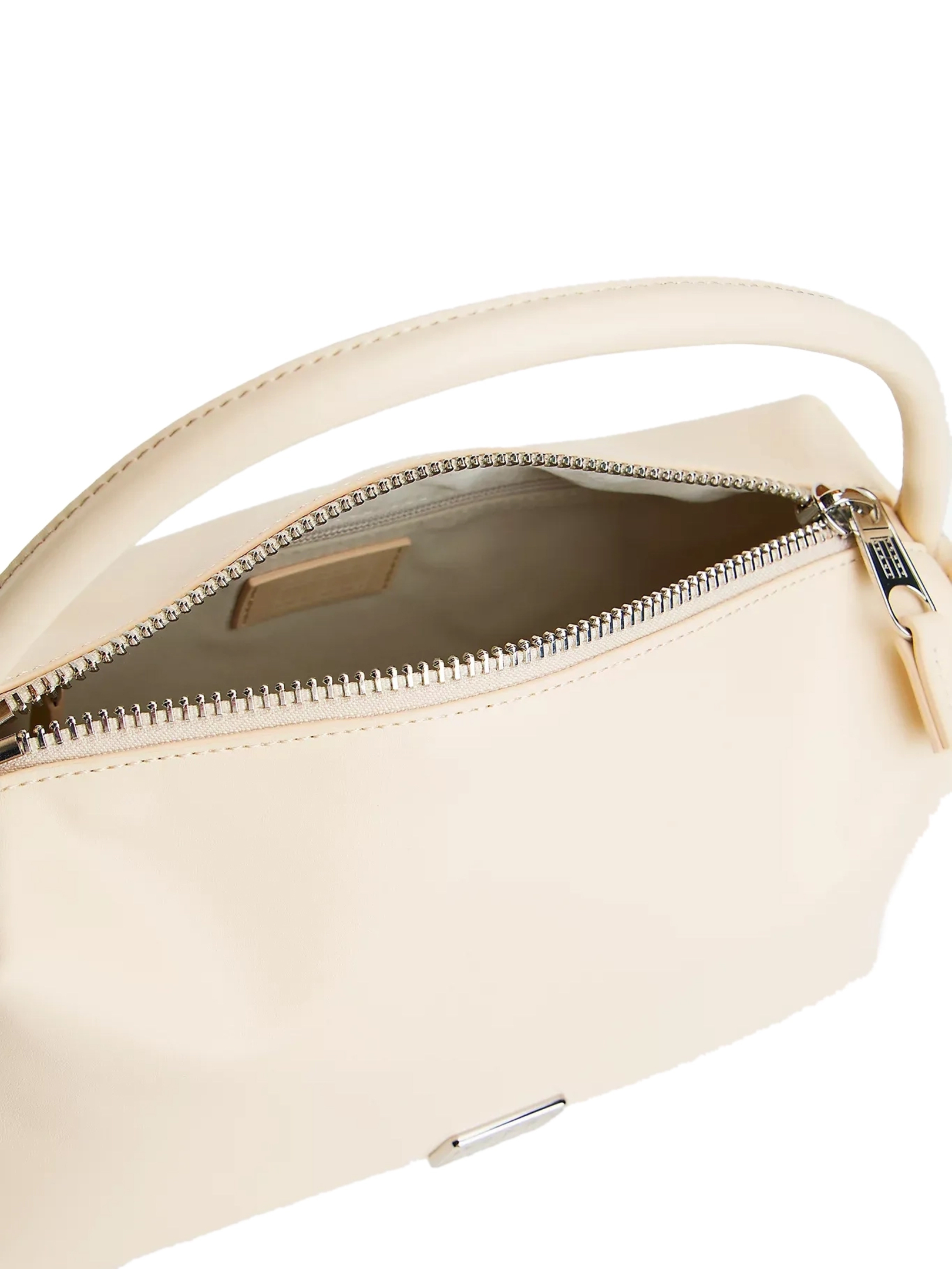 ΓΥΝΑΙΚΕΙΑ ΤΣΑΝΤΑ ΩΜΟΥ 2