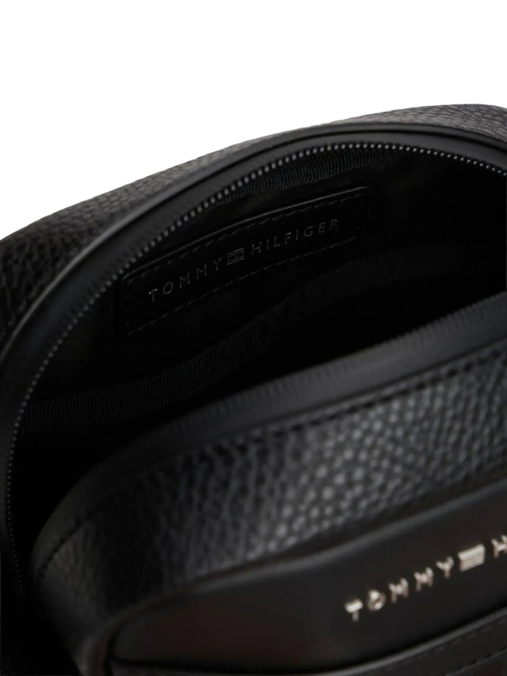 ΑΝΔΡΙΚΗ ΤΣΑΝΤΑ ΧΙΑΣΤΙ 3