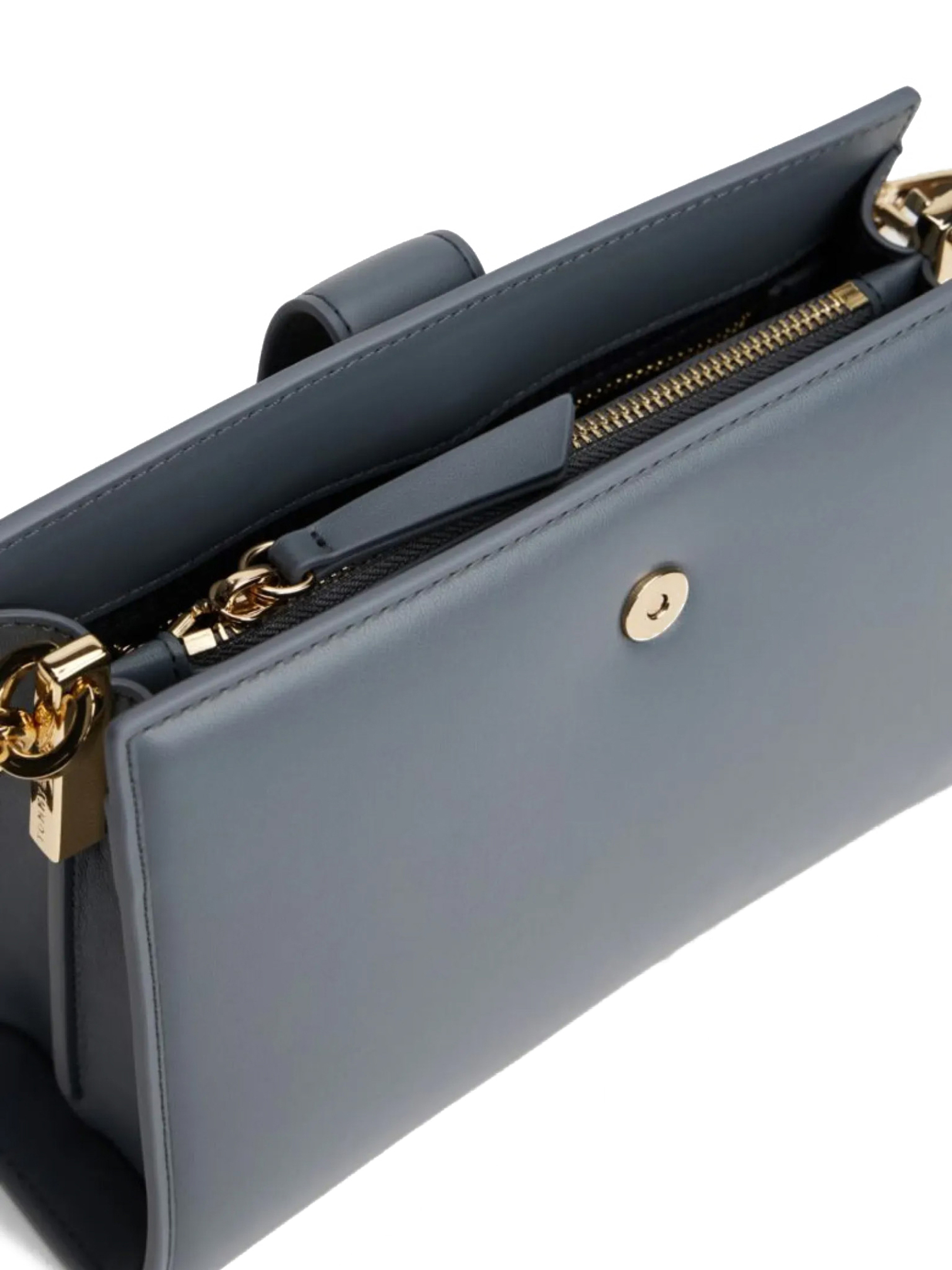 ΓΥΝΑΙΚΕΙΑ ΤΣΑΝΤΑ ΧΕΙΡΟΣ 2