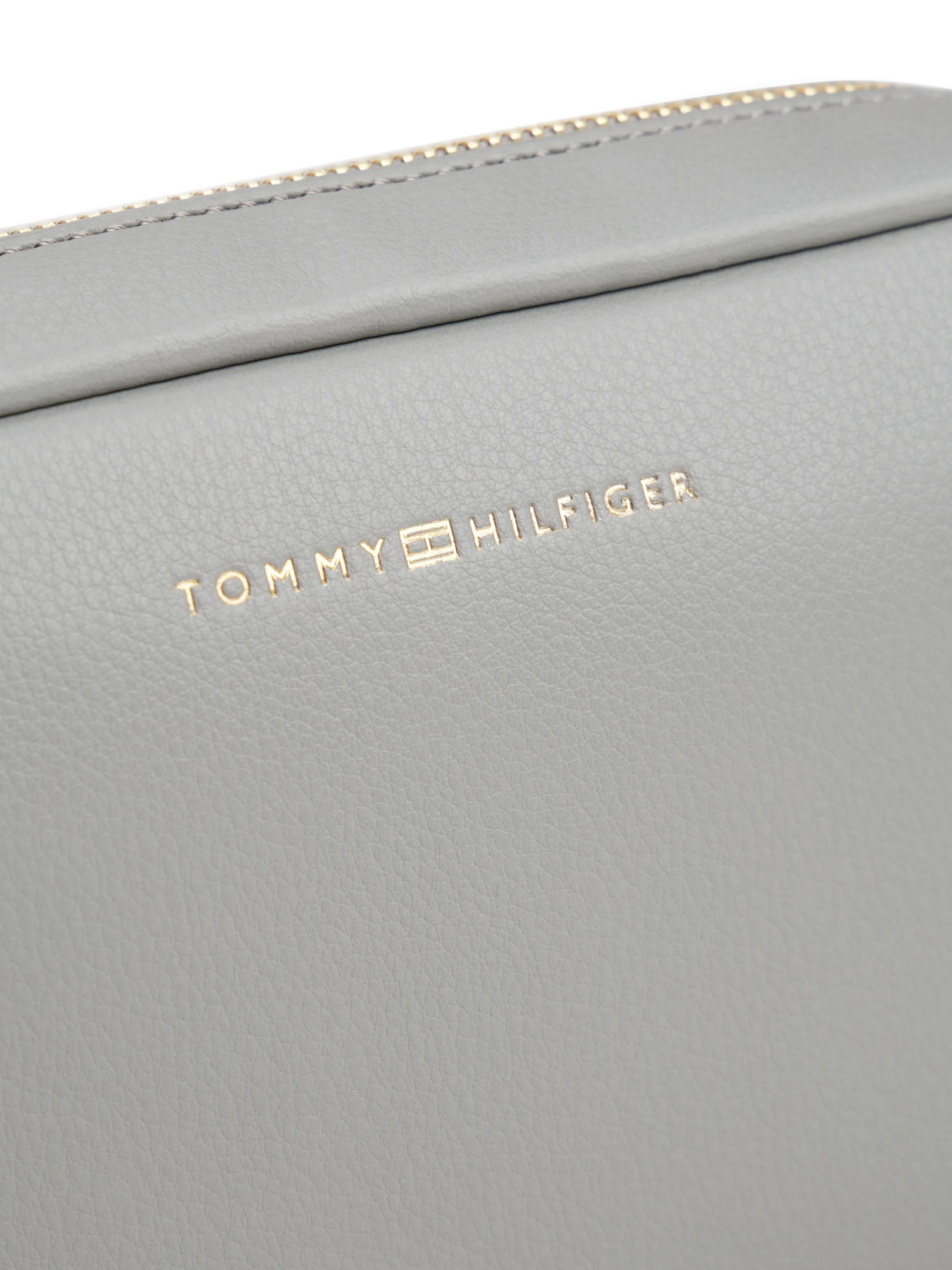 ΓΥΝΑΙΚΕΙΑ ΤΣΑΝΤΑ ΧΙΑΣΤΙ 3