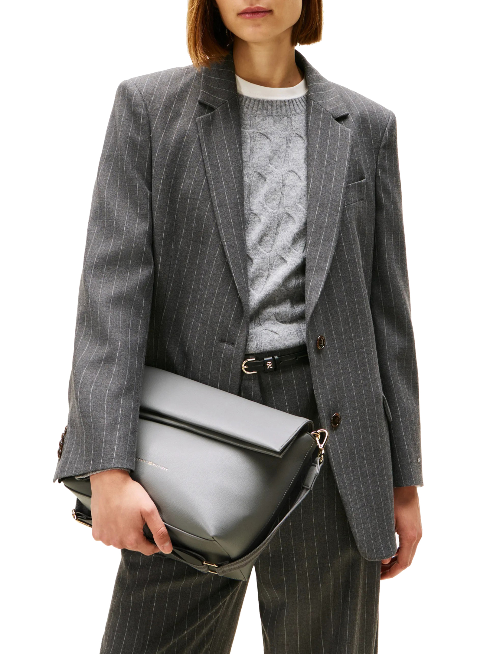 ΓΥΝΑΙΚΕΙΑ ΤΣΑΝΤΑ ΧΙΑΣΤΙ LOGOTAPE 3