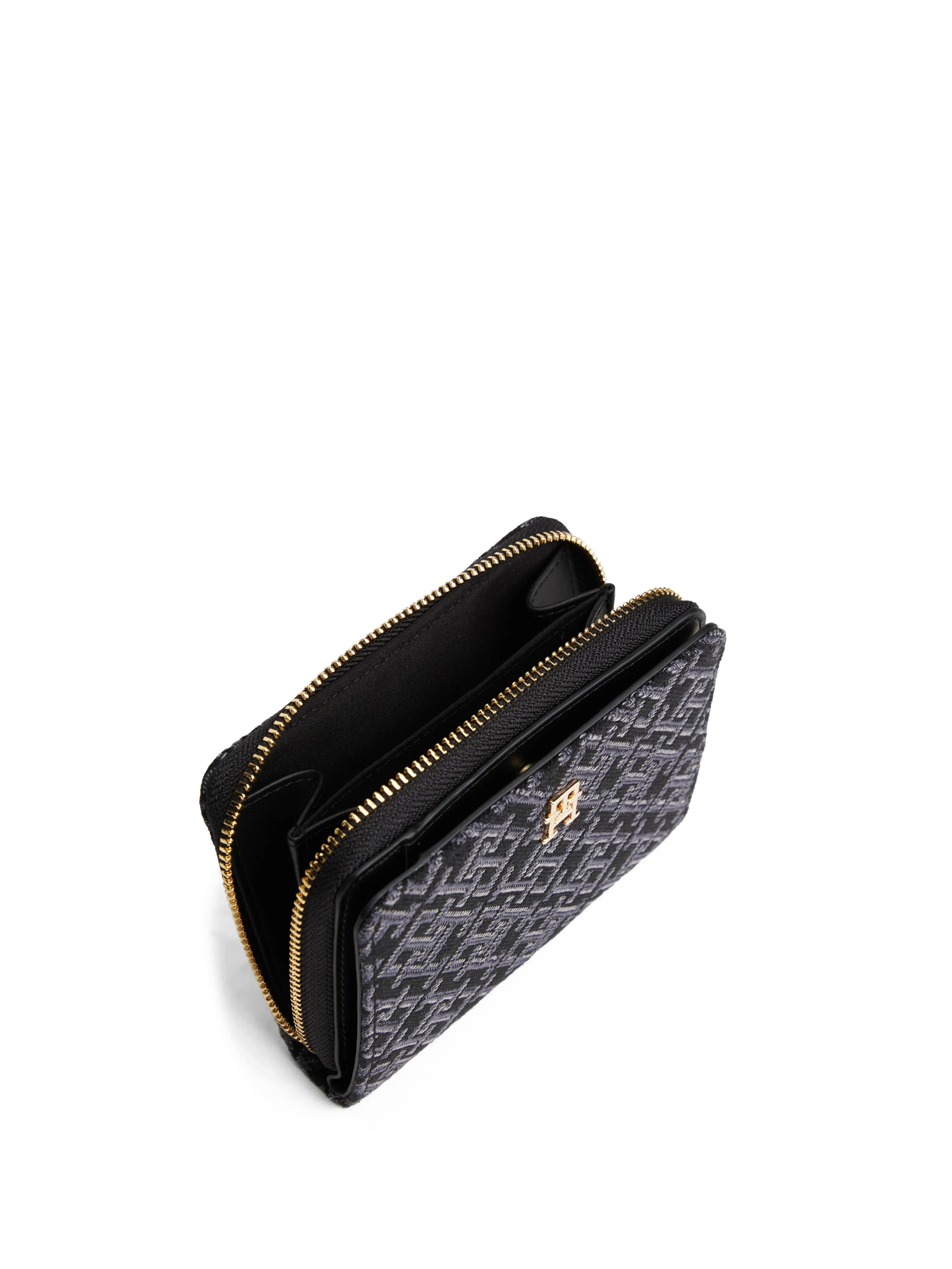 ΓΥΝΑΙΚΕΙΟ ΠΟΡΤΟΦΟΛΙ 3