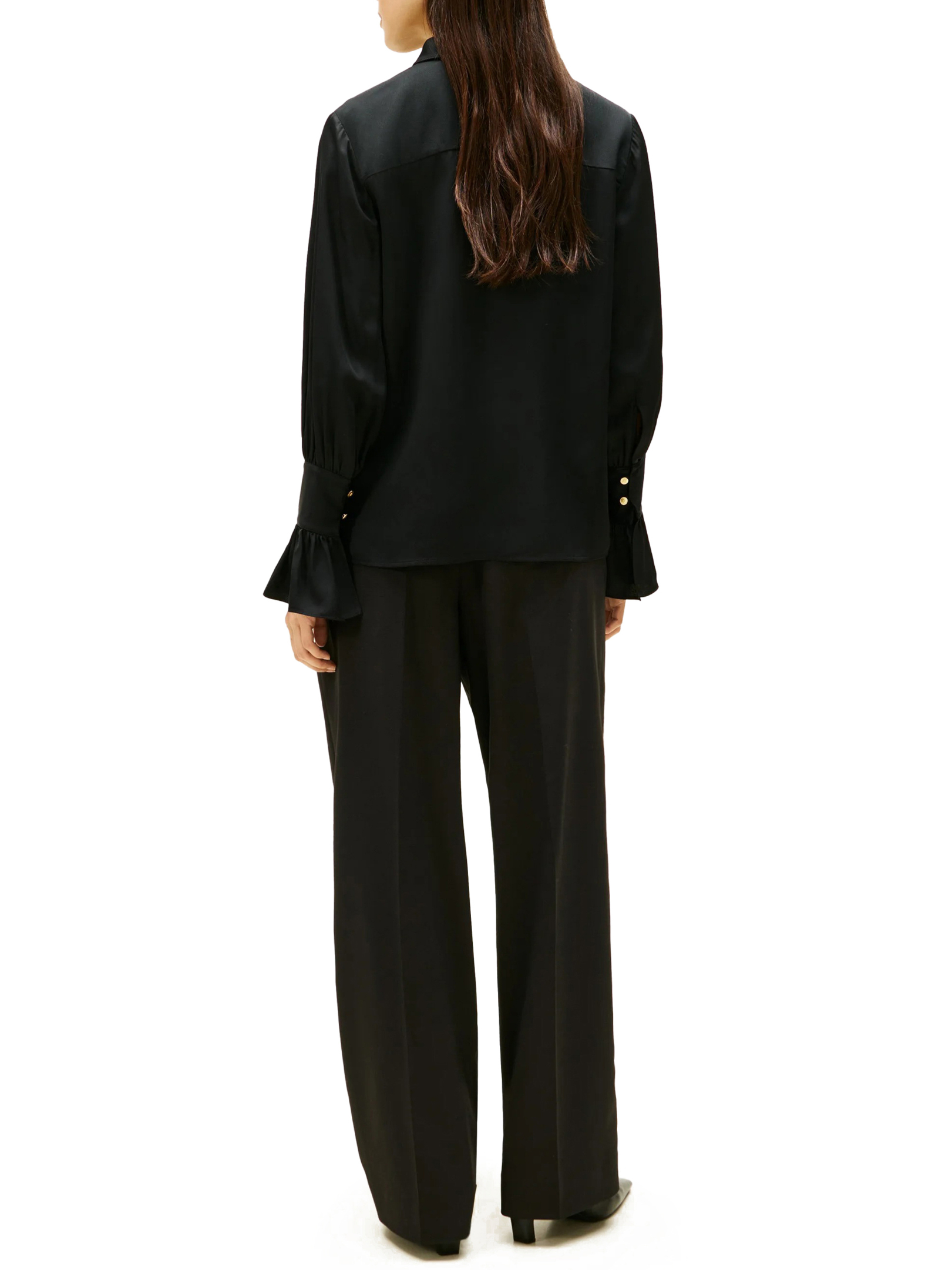 ΓΥΝΑΙΚΕΙΟ ΠΟΥΚΑΜΙΣΟ  2