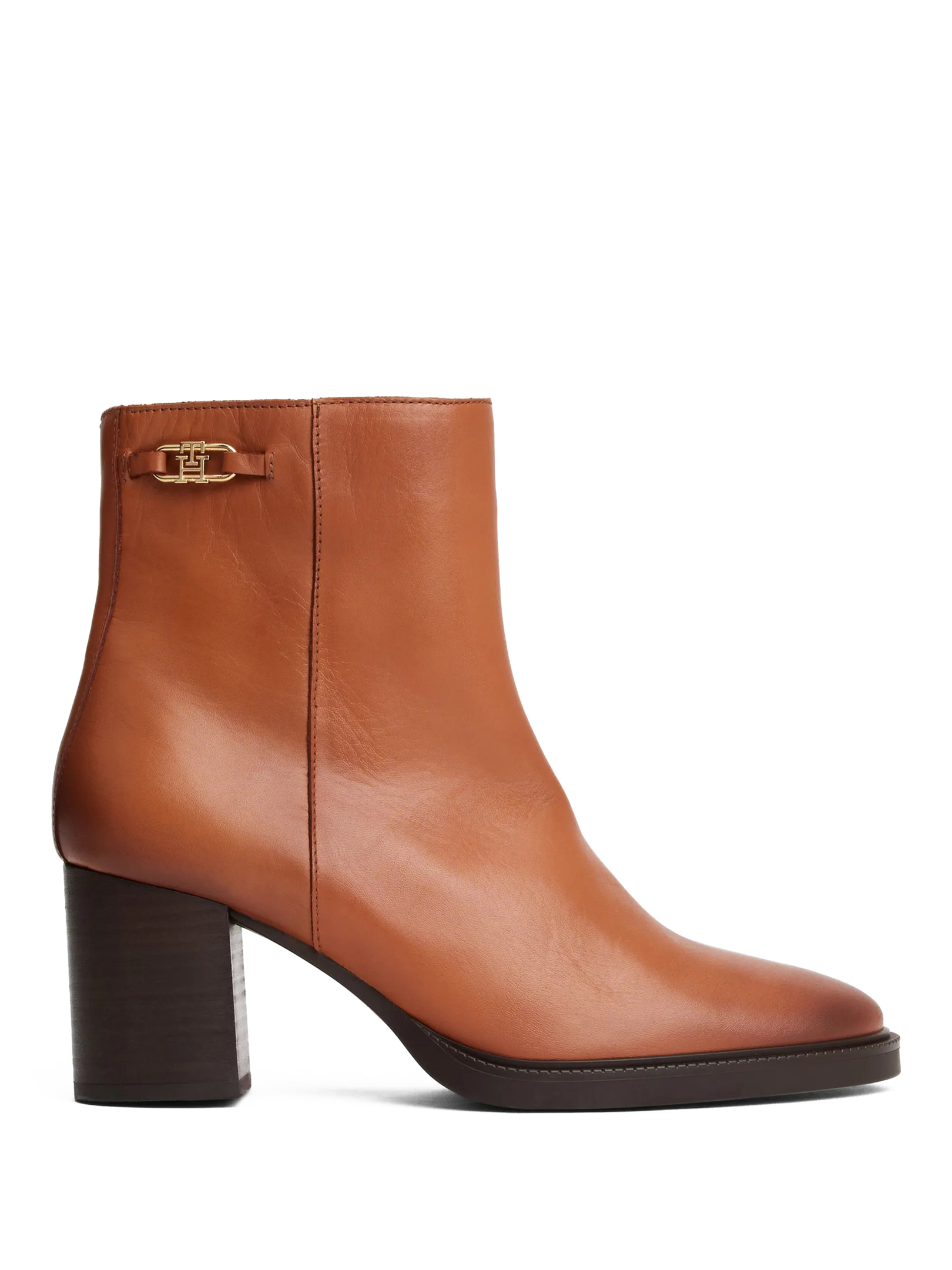 ΓΥΝΑΙΚΕΙΑ ΔΕΡΜΑΤΙΝΑ ΜΠΟΤΑΚΙΑ 0