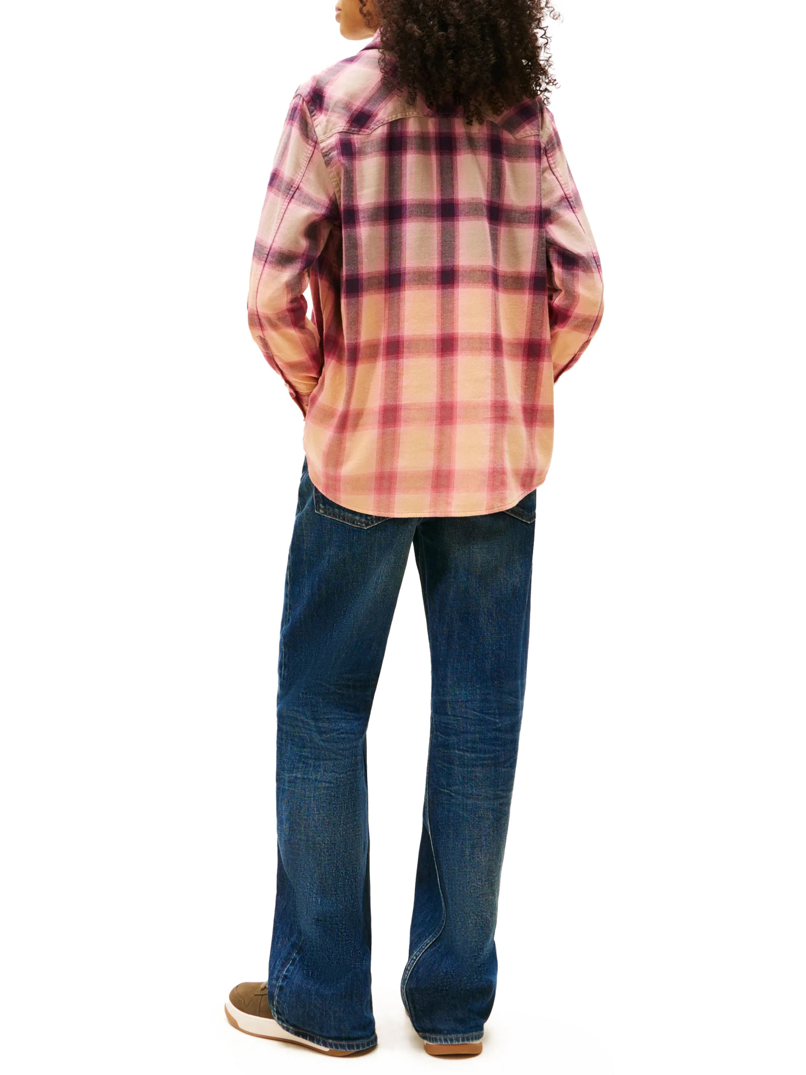 ΓΥΝΑΙΚΕΙΟ ΠΟΥΚΑΜΙΣΟ 2