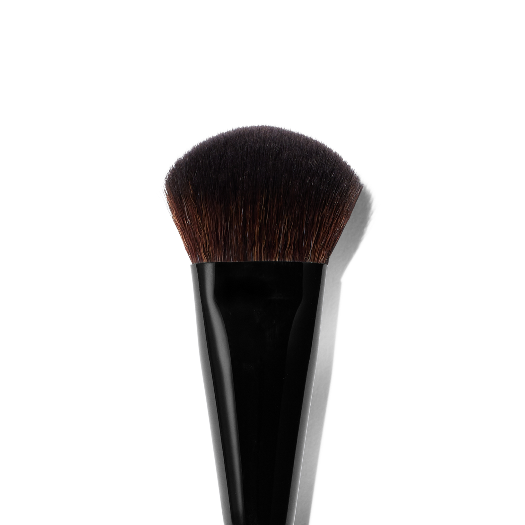 SOFT FOCUS FOUNDATION BRUSH 1