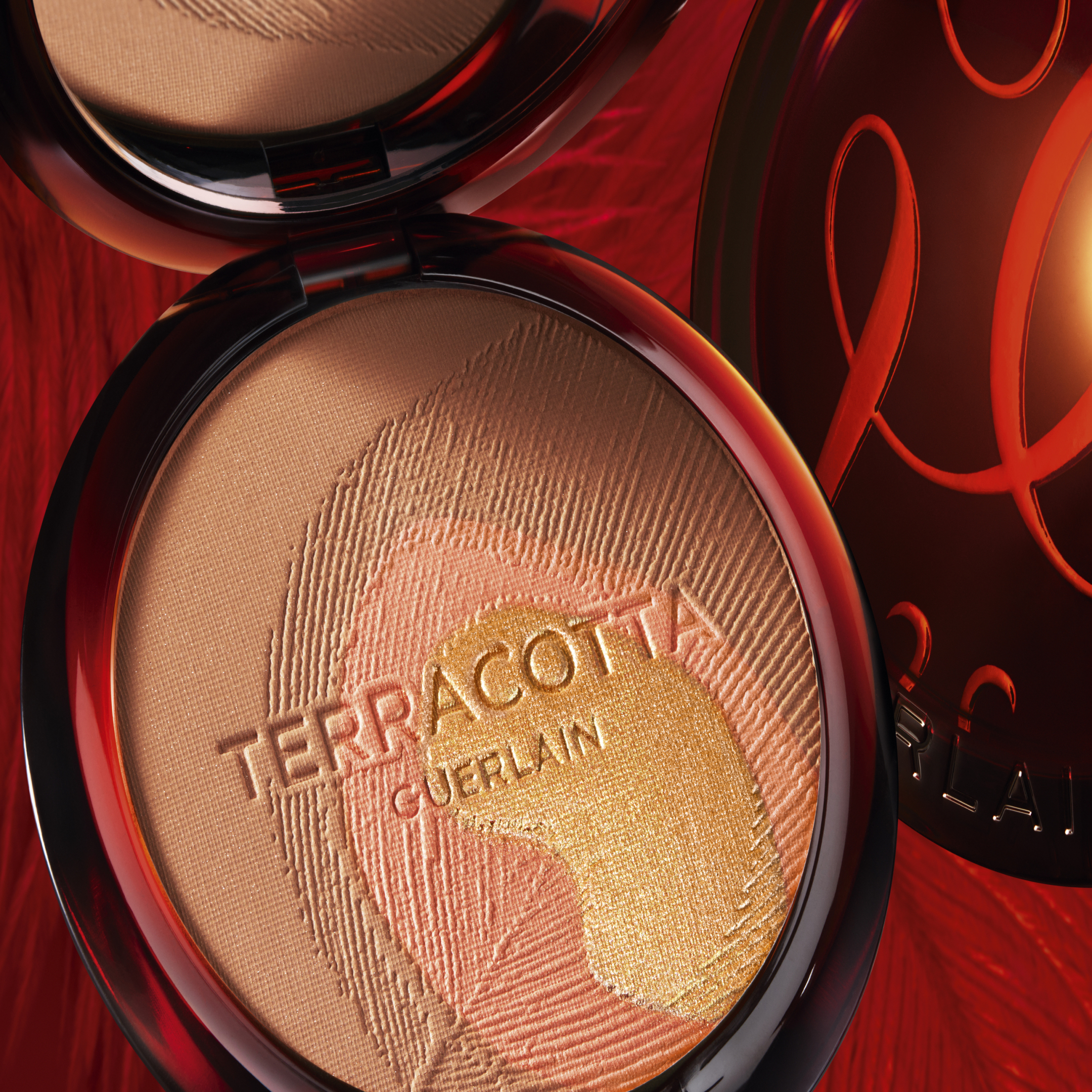 TERRACOTTA PEACOCK THE BRONZING POWDER 3