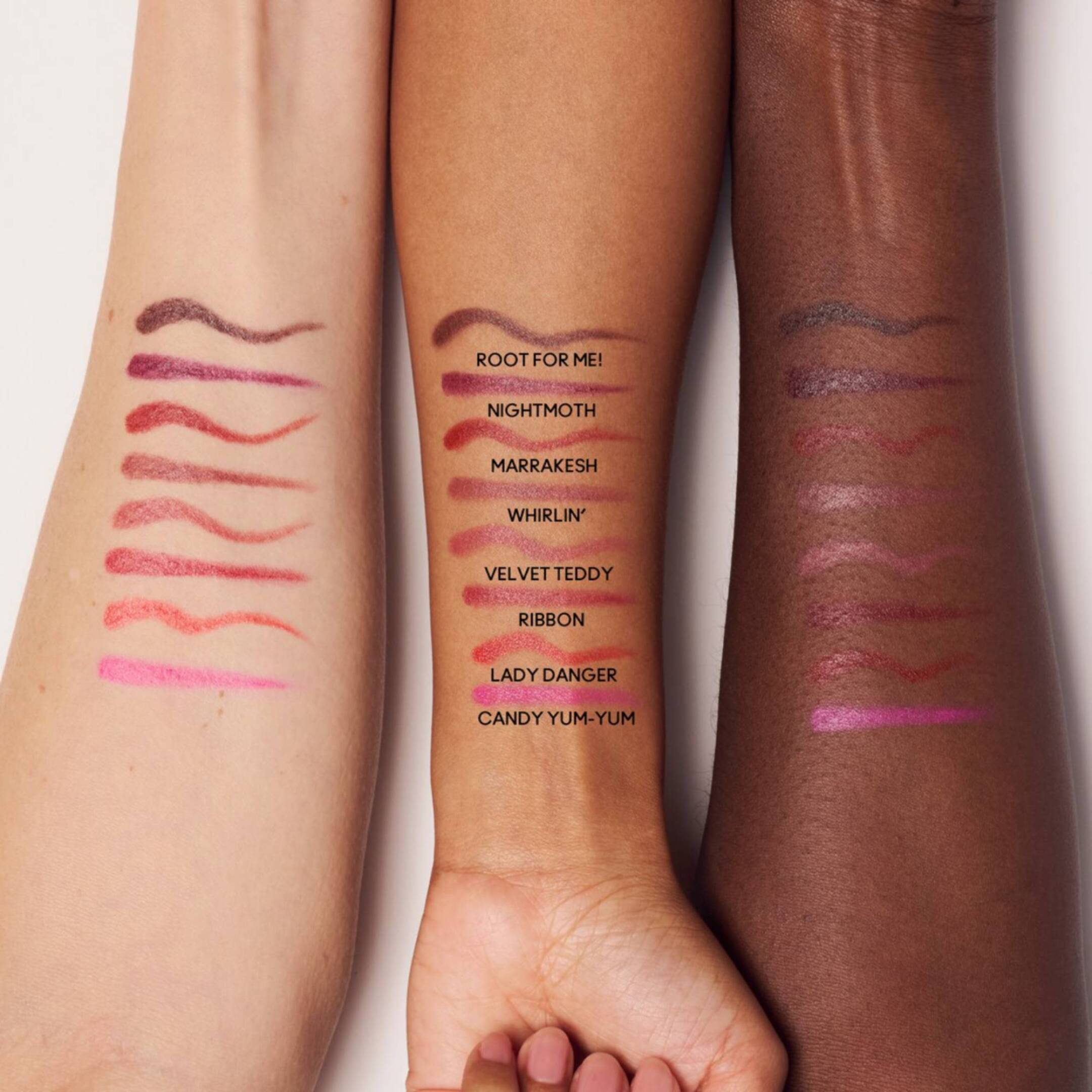 LIPGLAZER GLOSSY LINER 3
