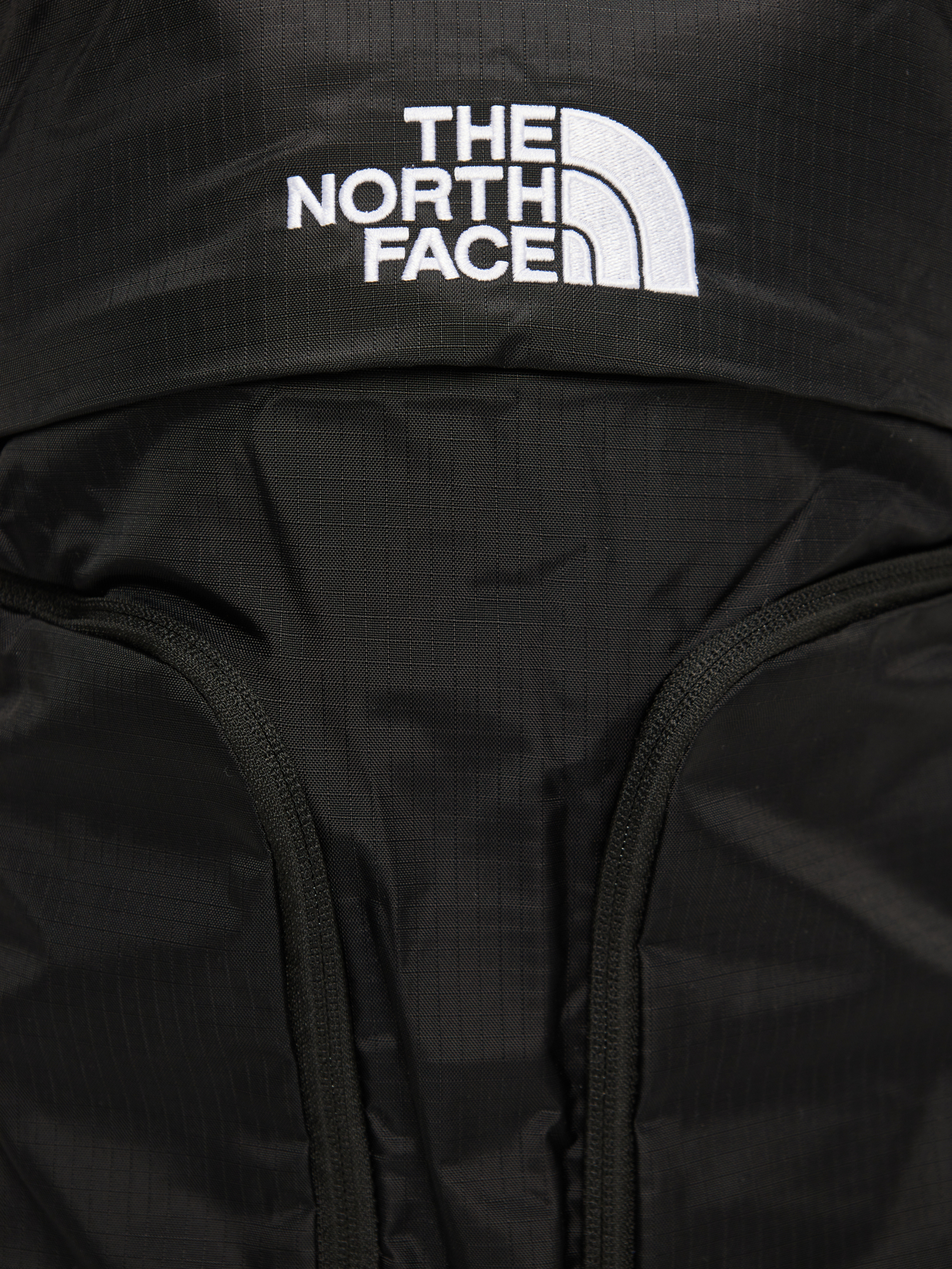 UNISEX ΣΑΚΙΔΙΟ ΠΛΑΤΗΣ SURGE 3