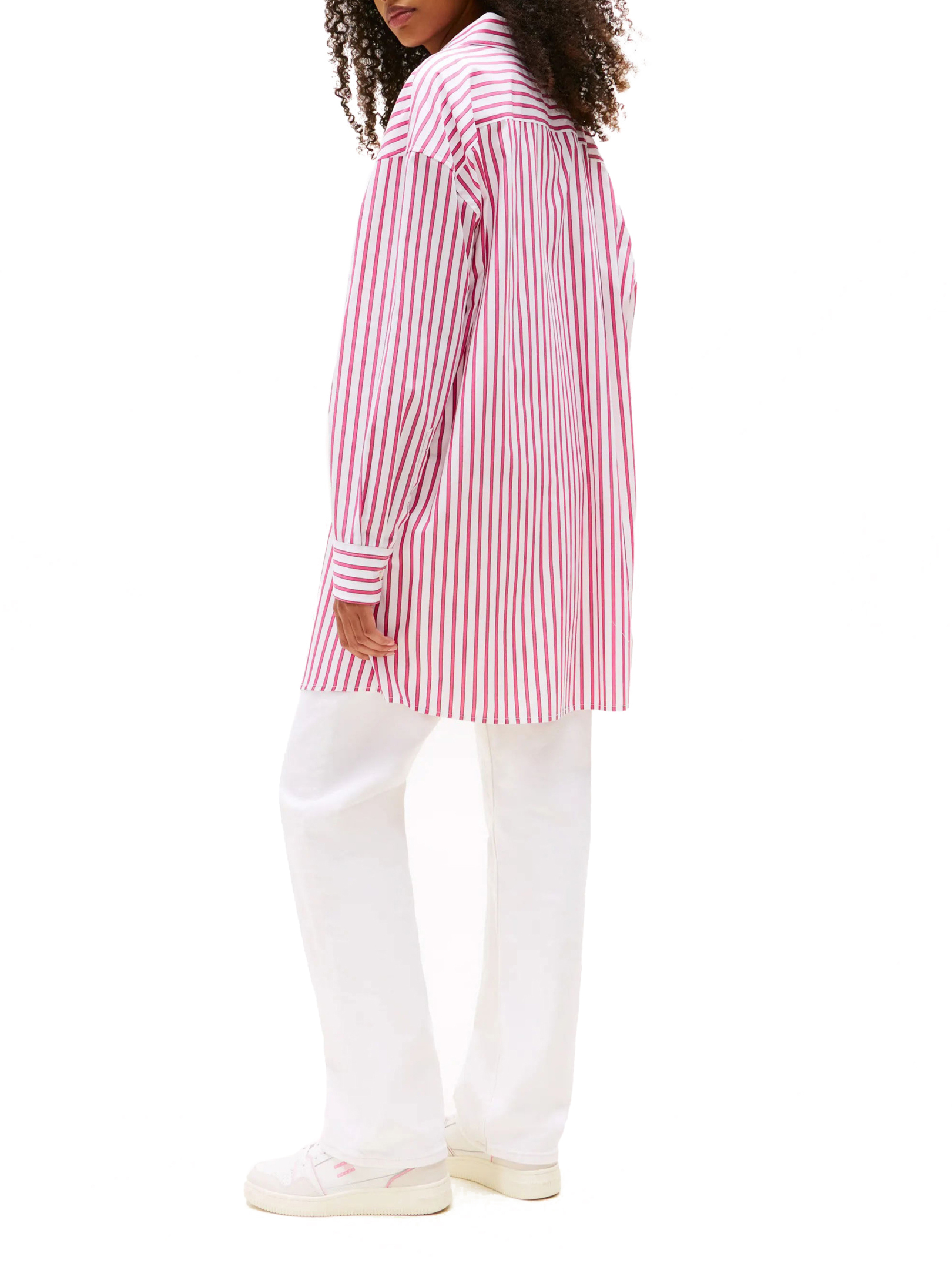 ΓΥΝΑΙΚΕΙΟ ΠΟΥΚΑΜΙΣΟ 2