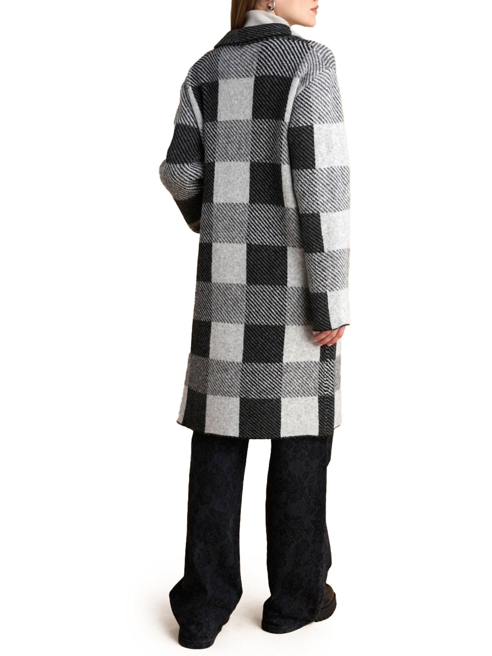 ΓΥΝΑΙΚΕΙΑ ΠΛΕΚΤΗ ΖΑΚΕΤΑ 2