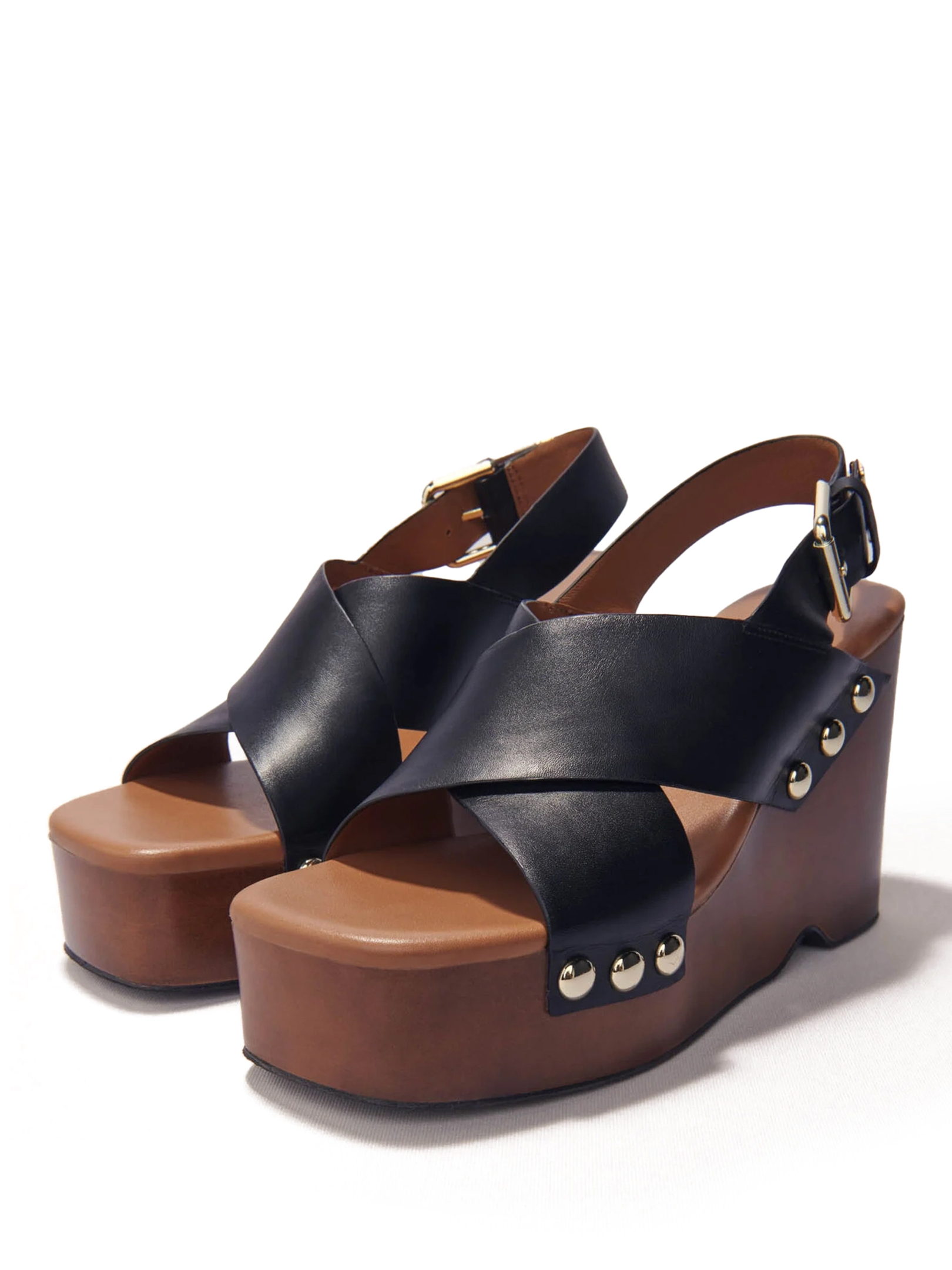 ΓΥΝΑΙΚΕΙΕΣ ΠΛΑΤΦΟΡΜΕΣ 1