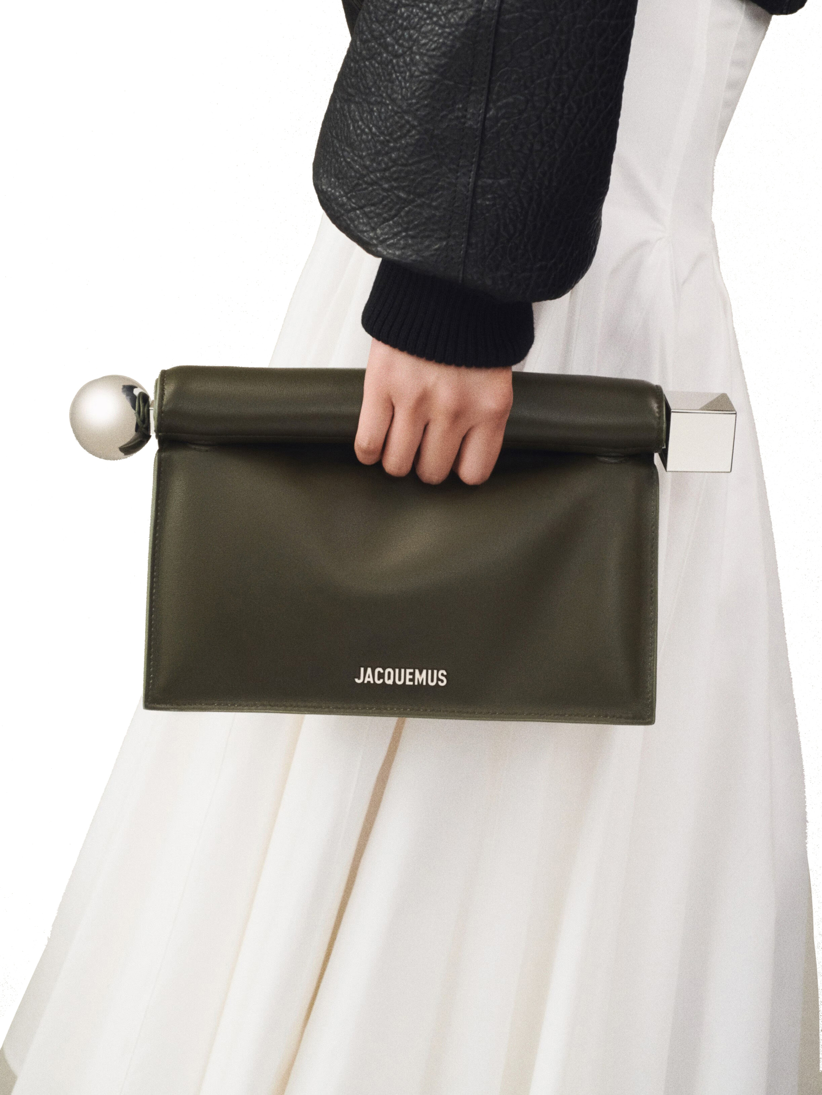 ΓΥΝΑΙΚΕΙΑ ΤΣΑΝΤΑ ΧΕΙΡΟΣ THE ROND CARRE 4