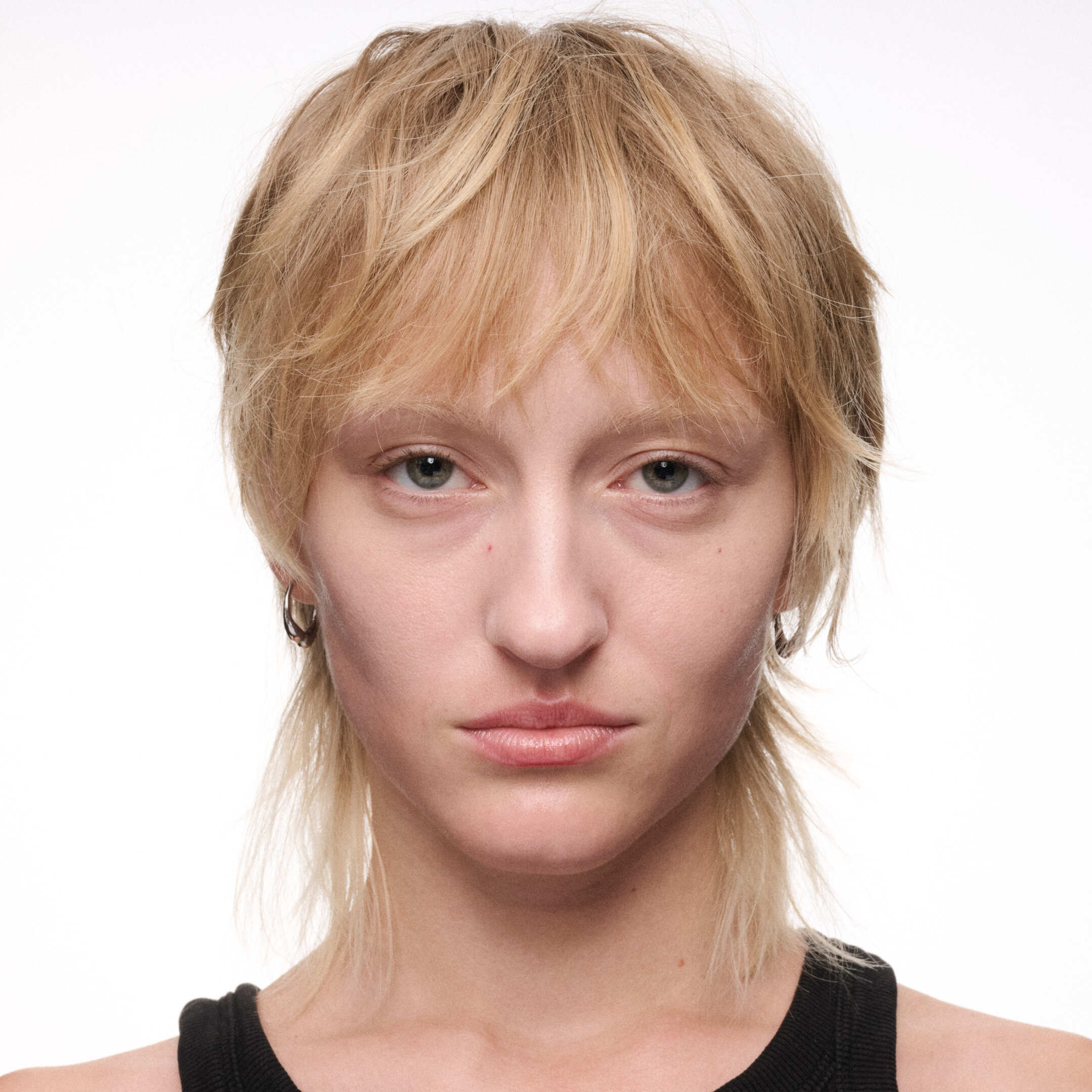 STUDIO FIX FLUID SPF 15 24HR MATTE FOUNDATION + OIL CONTROL  2