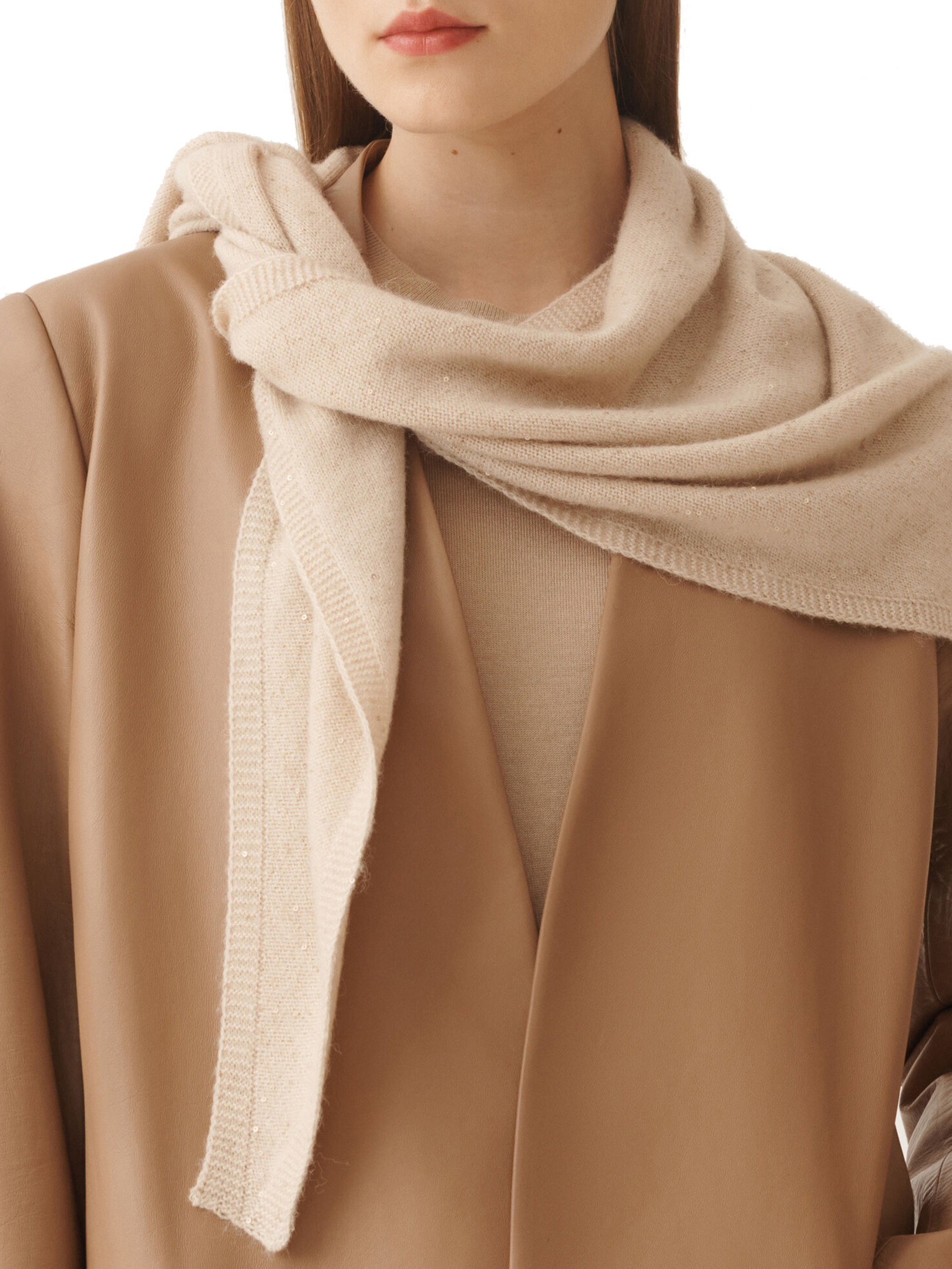 ΓΥΝΑΙΚΕΙΟ ΦΟΥΛΑΡΙ 1