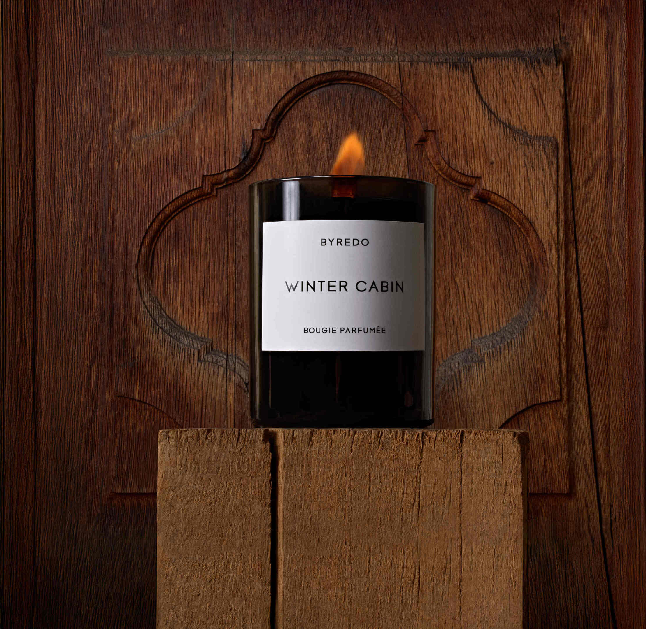 WINTER CABIN CANDLE 1