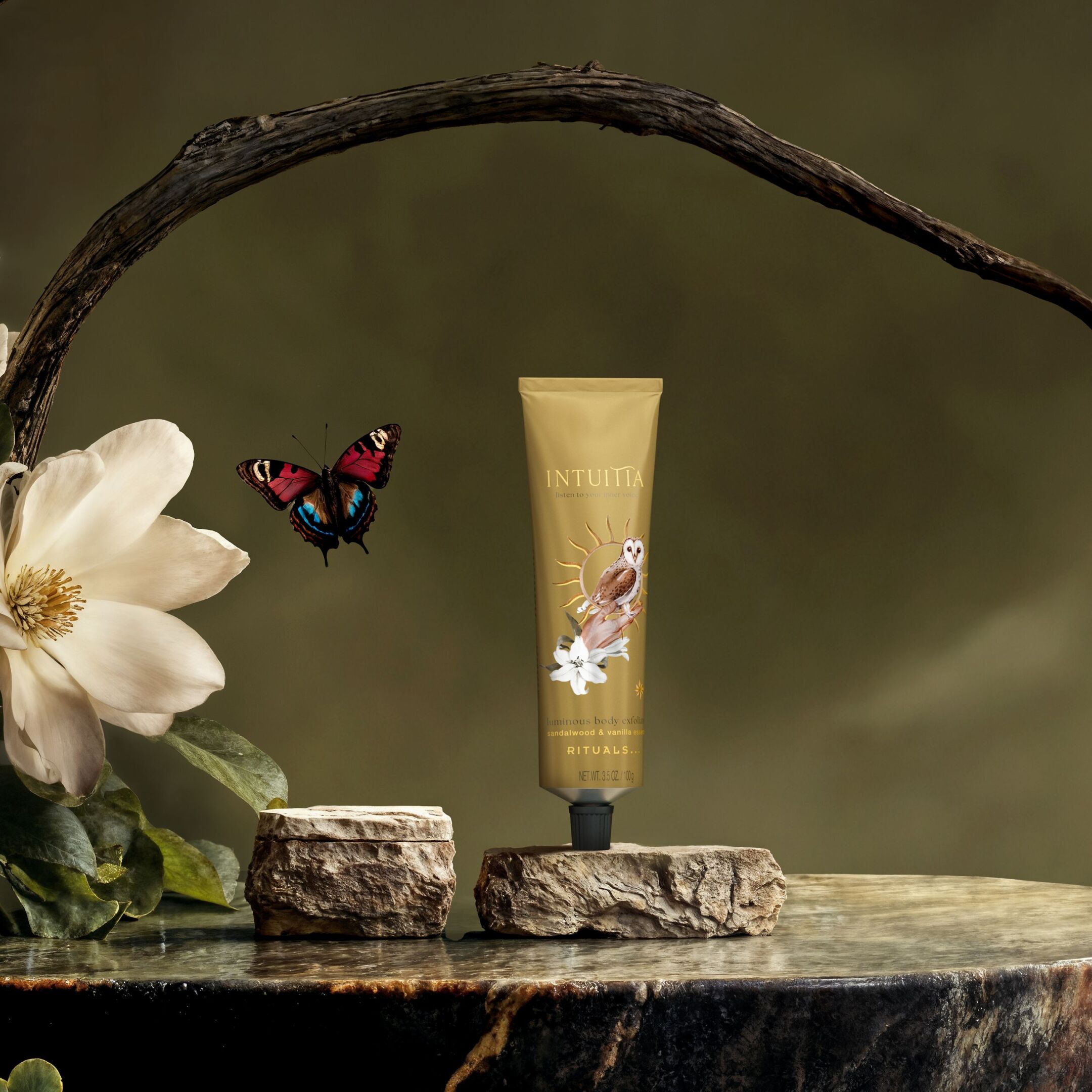 INTUITIA LUMINOUS BODY EXFOLIATOR 1