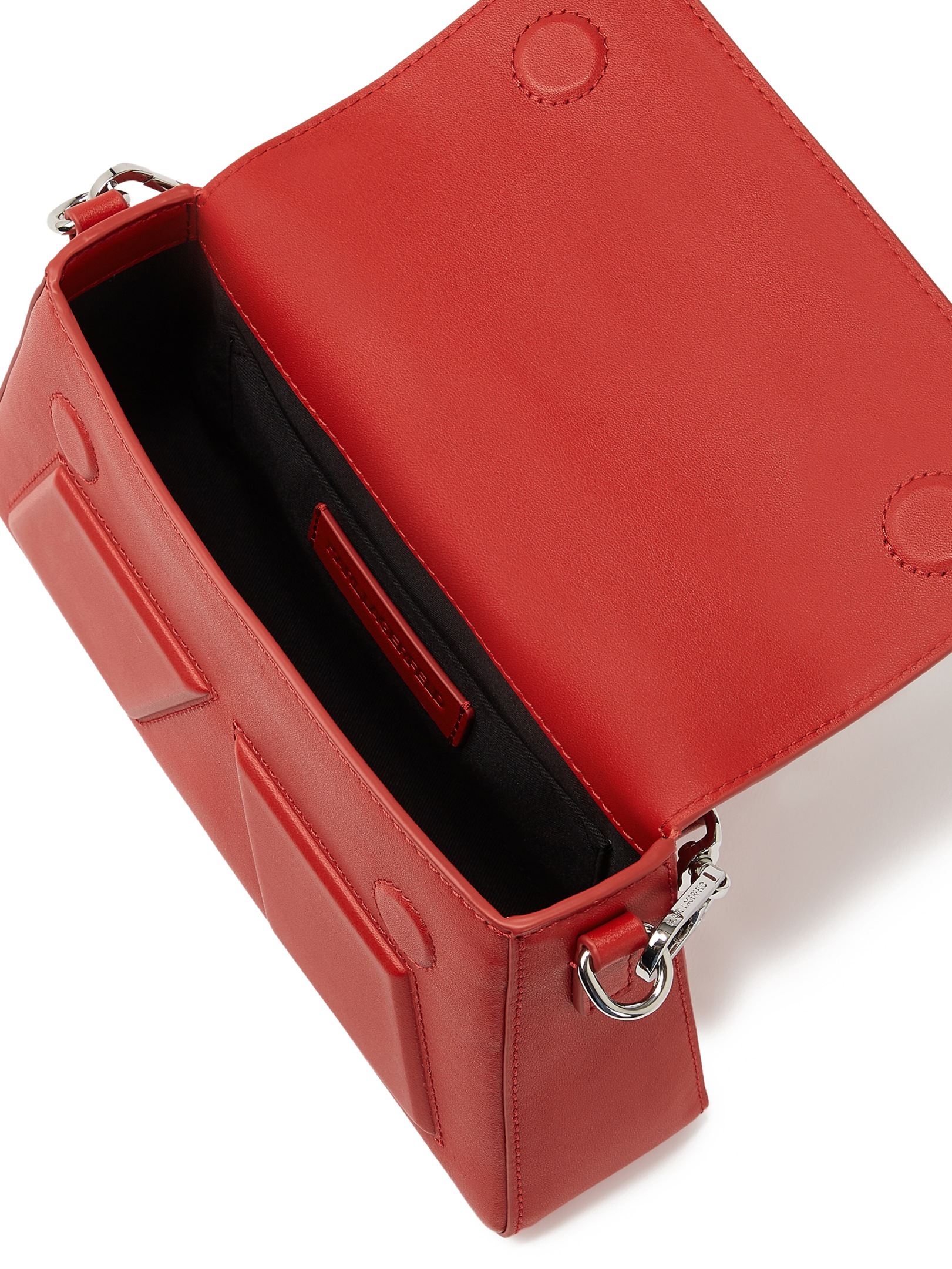 ΓΥΝΑΙΚΕΙΑ ΔΕΡΜΑΤΙΝΗ ΤΣΑΝΤΑ ΩΜΟΥ 2