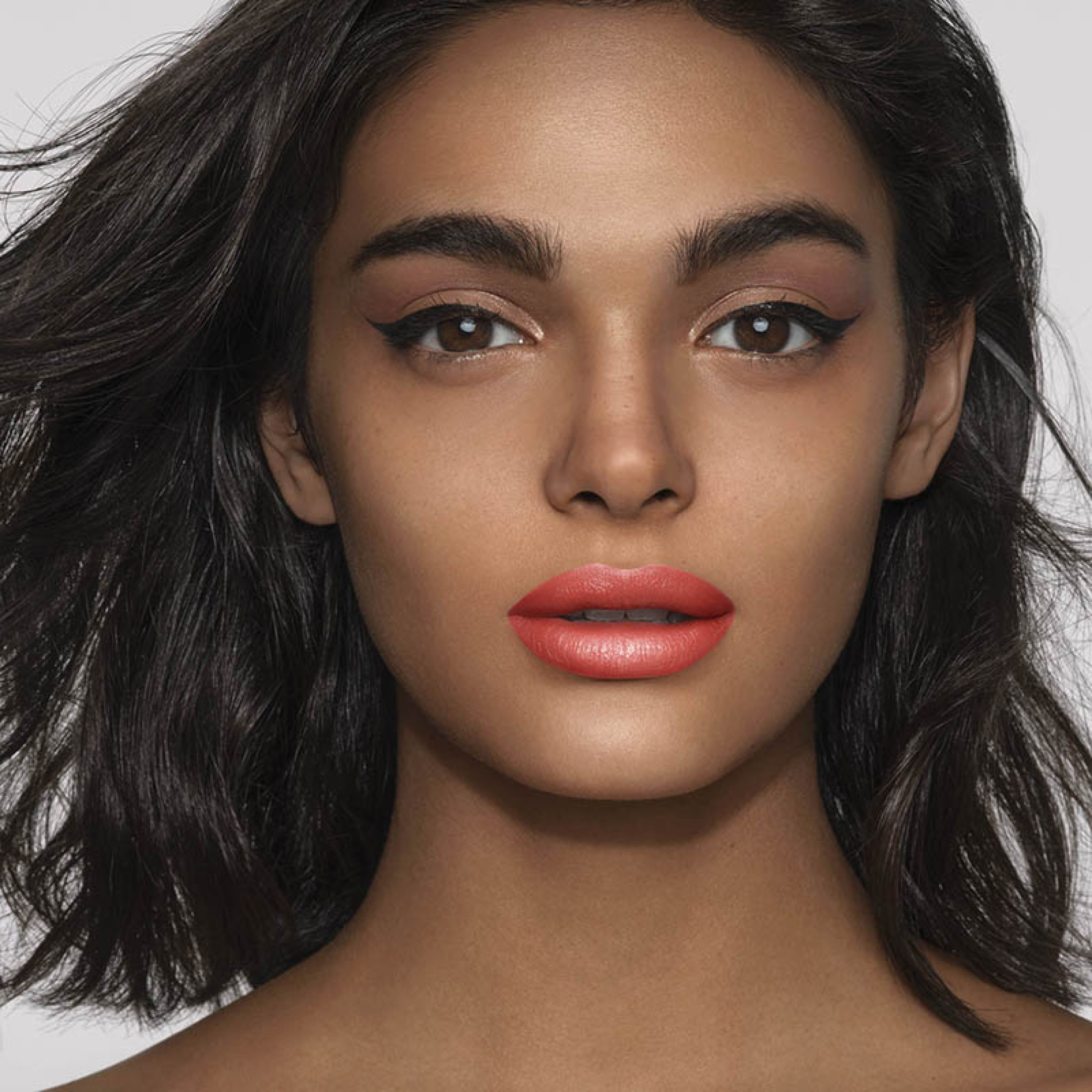 THE LIPSTICK SHEER 3