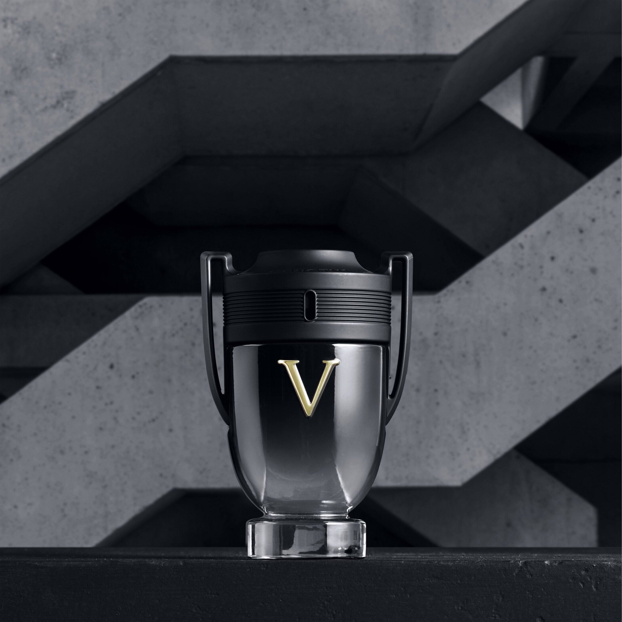 INVICTUS VICTORY EAU DE PARFUM 12