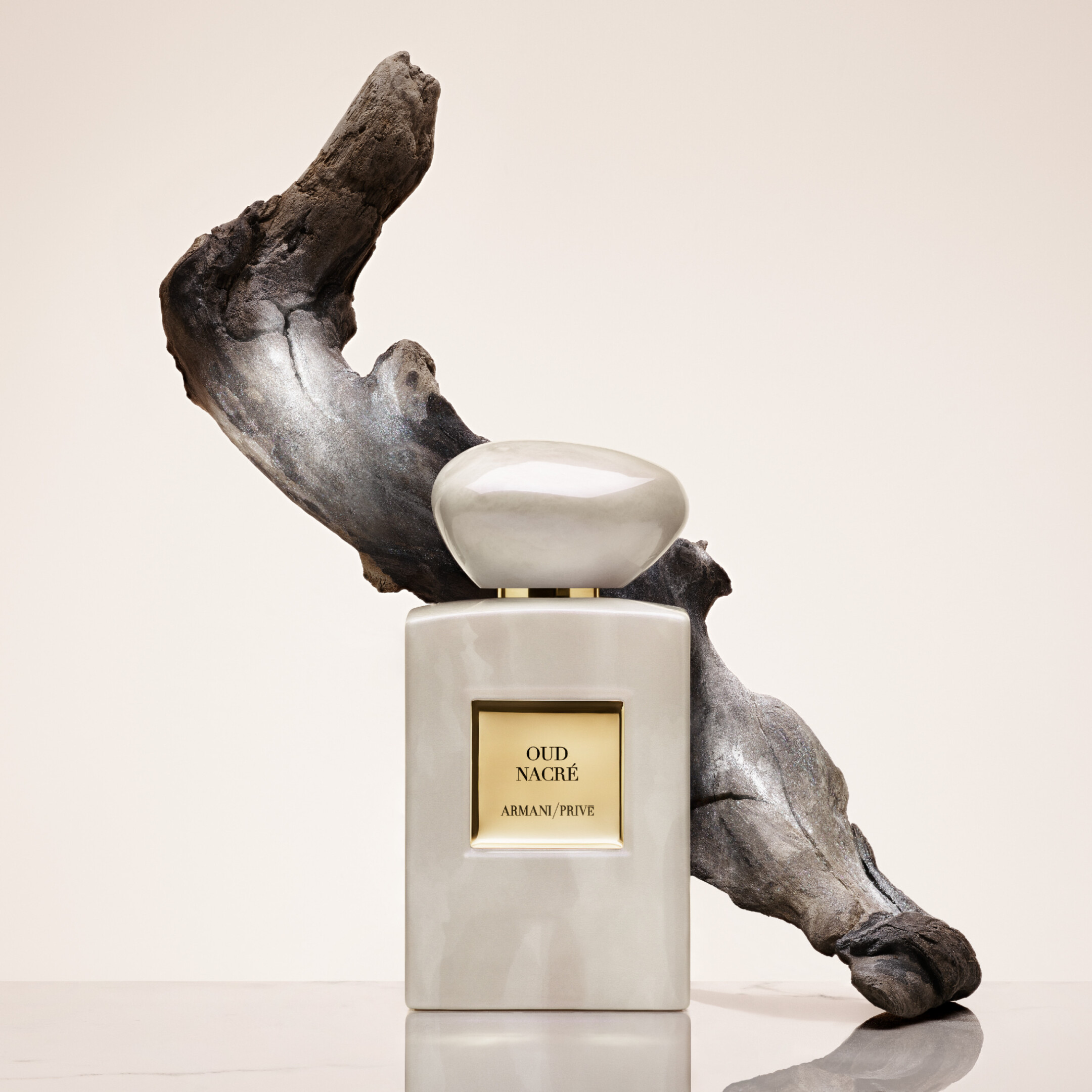 ARMANI PRIVÉ OUD NACRÉ EAU DE PARFUM 4