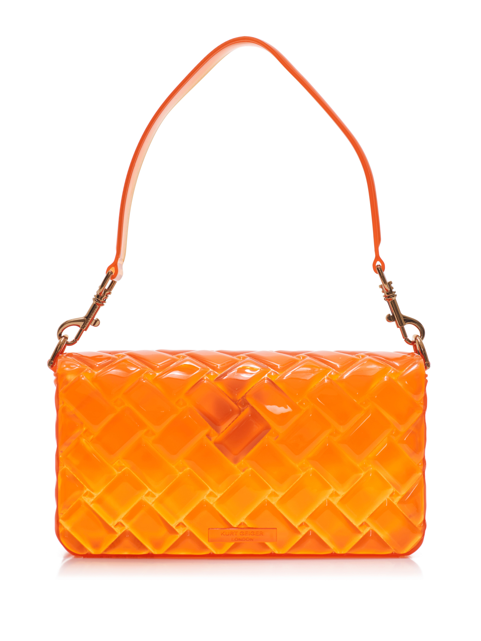 ΓΥΝΑΙΚΕΙΑ ΤΣΑΝΤΑ ΩΜΟΥ 1