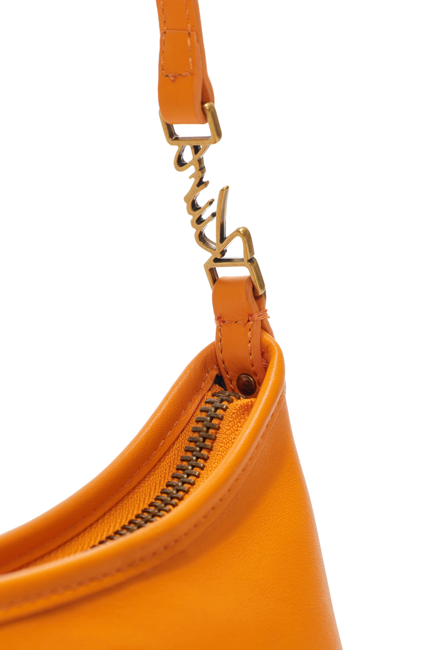 ΓΥΝΑΙΚΕΙΑ ΤΣΑΝΤΑ ΩΜΟΥ  3