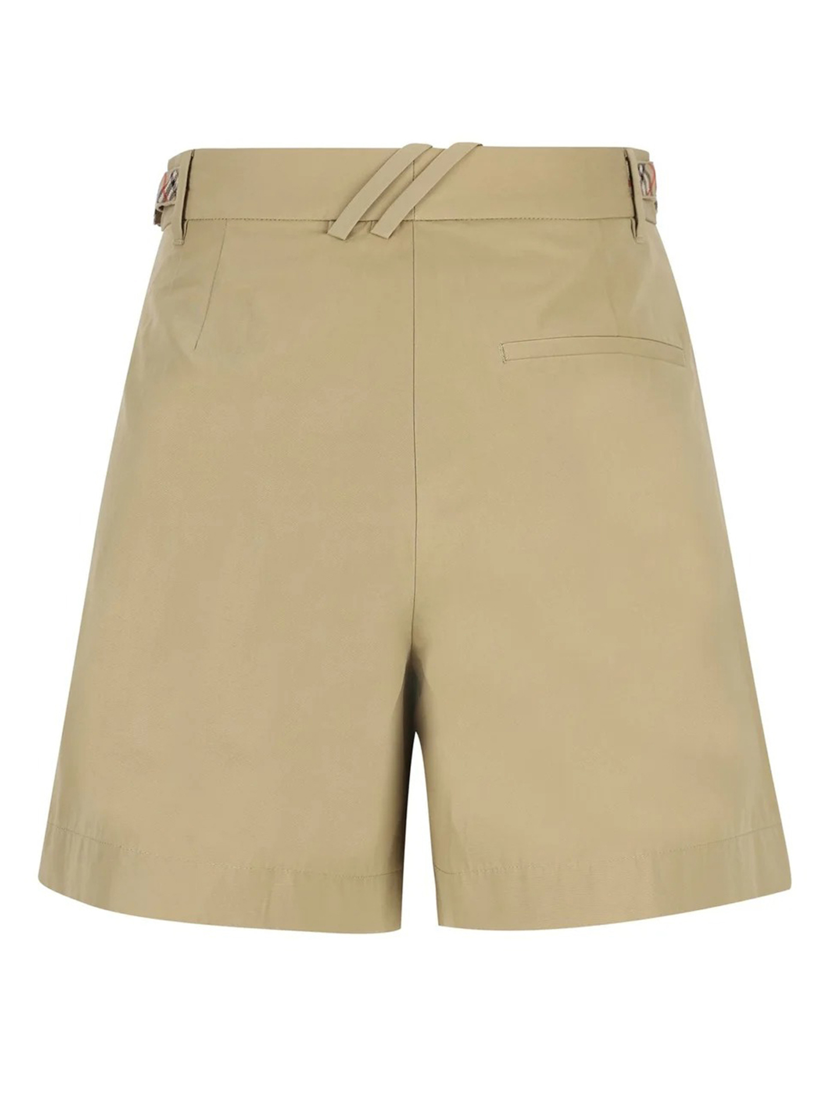 ΓΥΝΑΙΚΕΙΑ ΒΕΡΜΟΥΔΑ 1