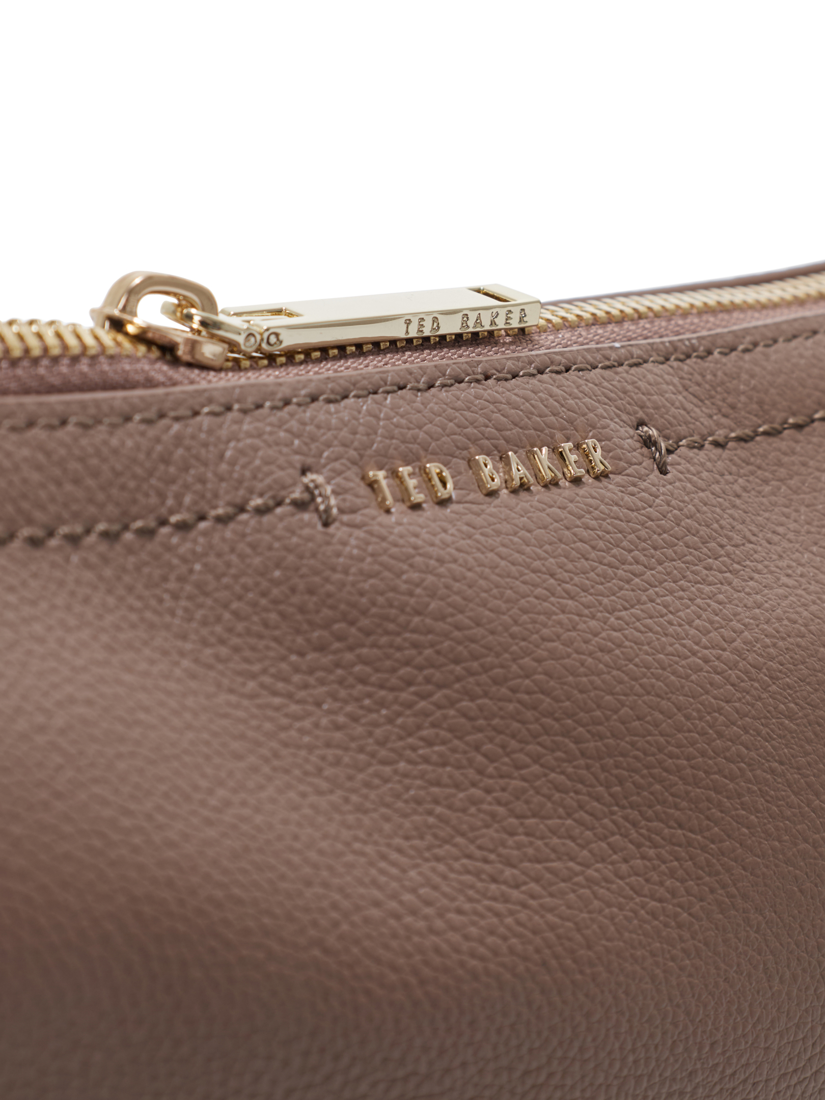 ΓΥΝΑΙΚΕΙΑ ΤΣΑΝΤΑ ΧΙΑΣΤΙ  3