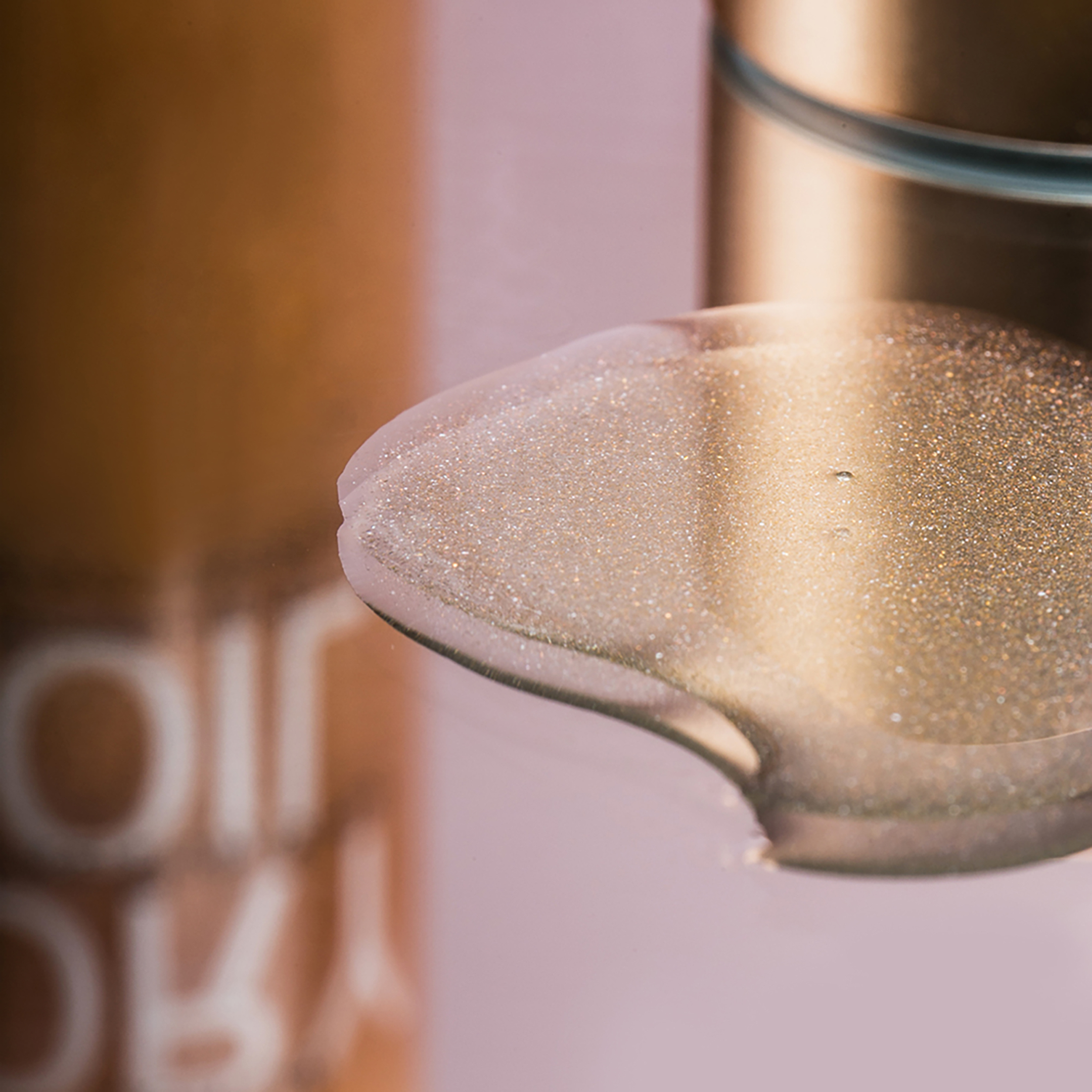 SHIMMERING DRY OIL - FACE, BODY & HAIR 3